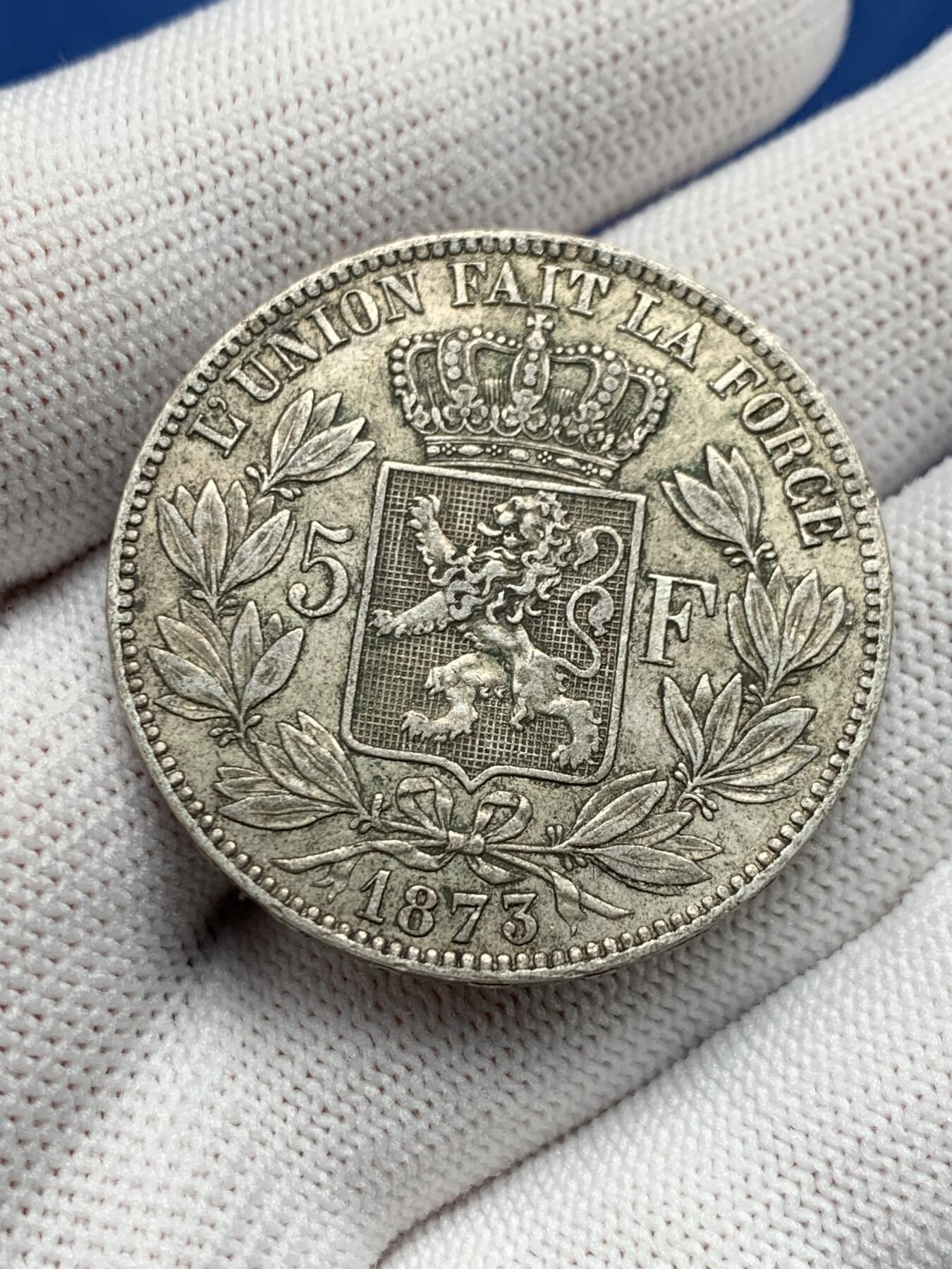 《竞宝斋》第276场- 周日，周一 2场连拍 （全场包邮） 两枚一组 比利时 1870+1873年 利奥波德二世 5法郎银币 流通状态 细节不错