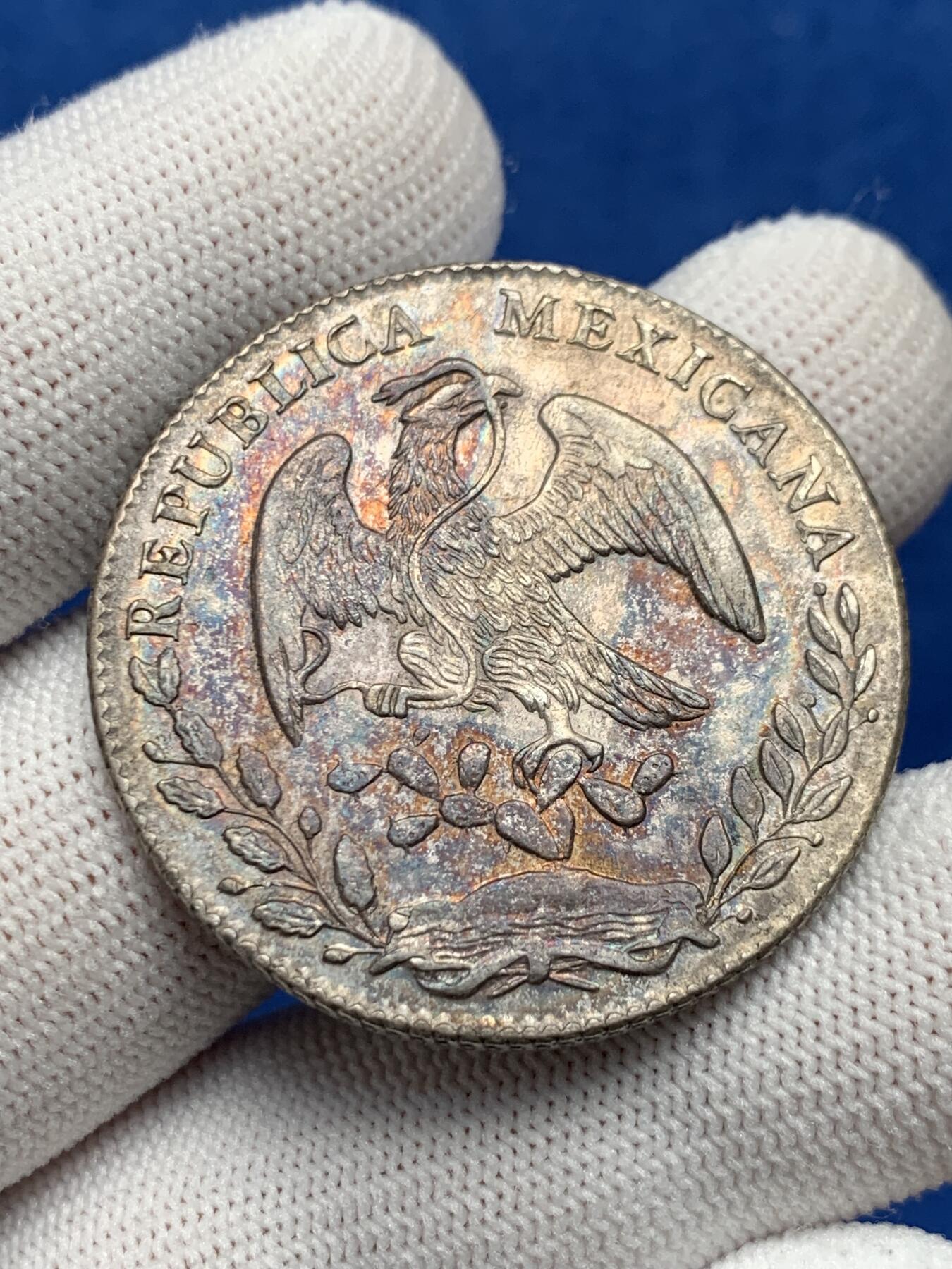 《竞宝斋》第276场- 周日，周一 2场连拍 （全场包邮） 墨西哥1877年FGo厂中期花边鹰洋8R 五彩包浆氧化极其到位 unc级别 转光流畅