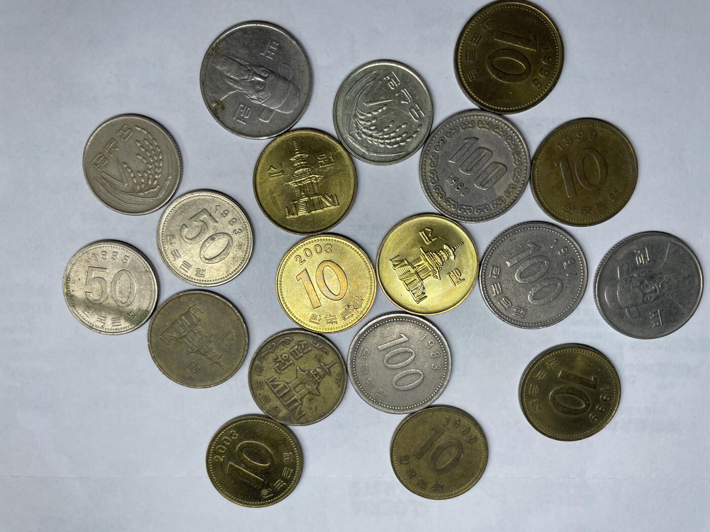 2024年集古藏今外币拍卖第八期-第6场—（总第76拍） 韩国各面值19枚，800韩元