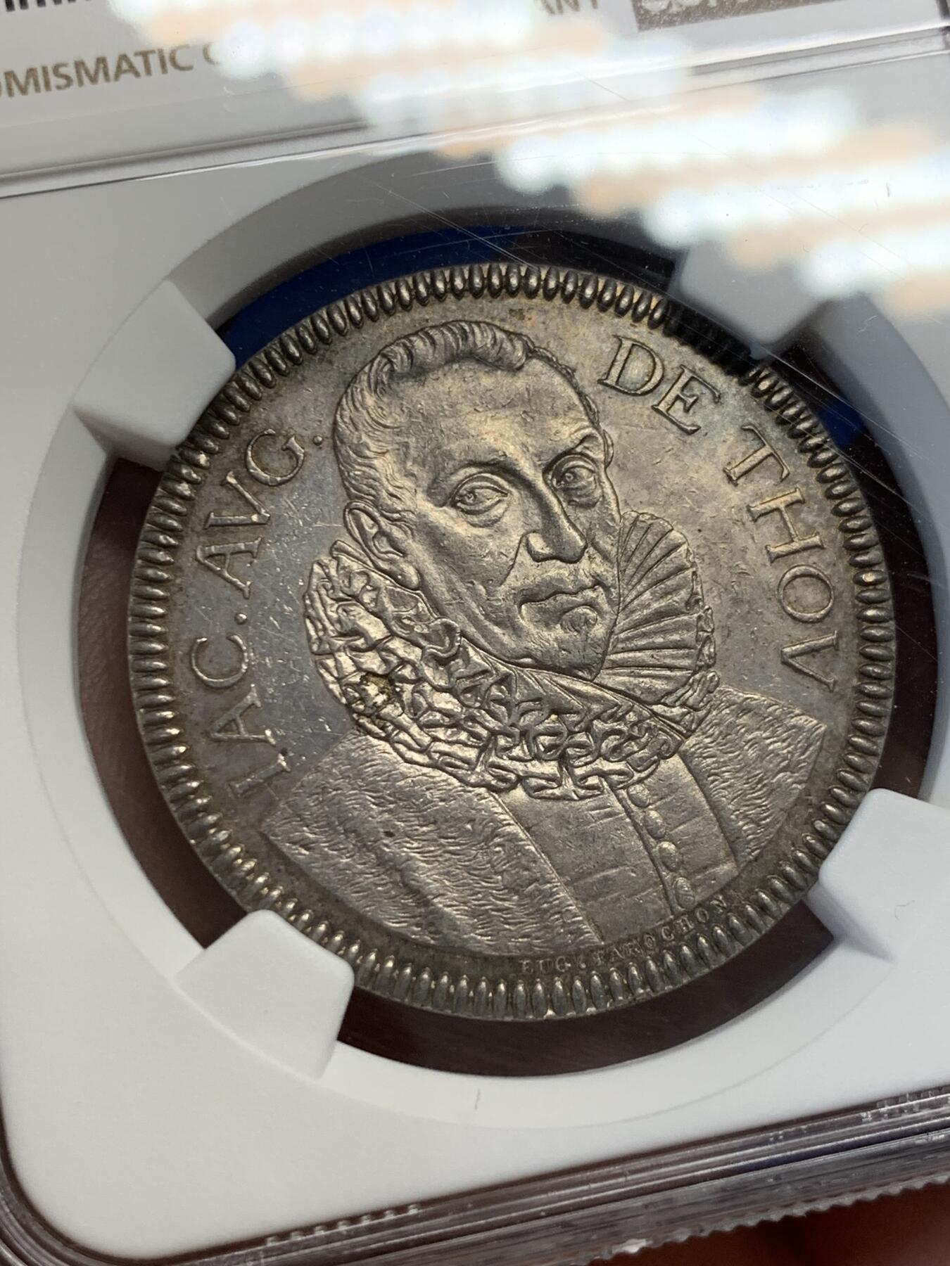 《竞宝斋》第276场- 周日，周一 2场连拍 （全场包邮） NGC MS62 1861年法国国家图书馆协会圆形银质代币 正面图书馆馆长 背面图书馆内景 细节满满 很漂亮