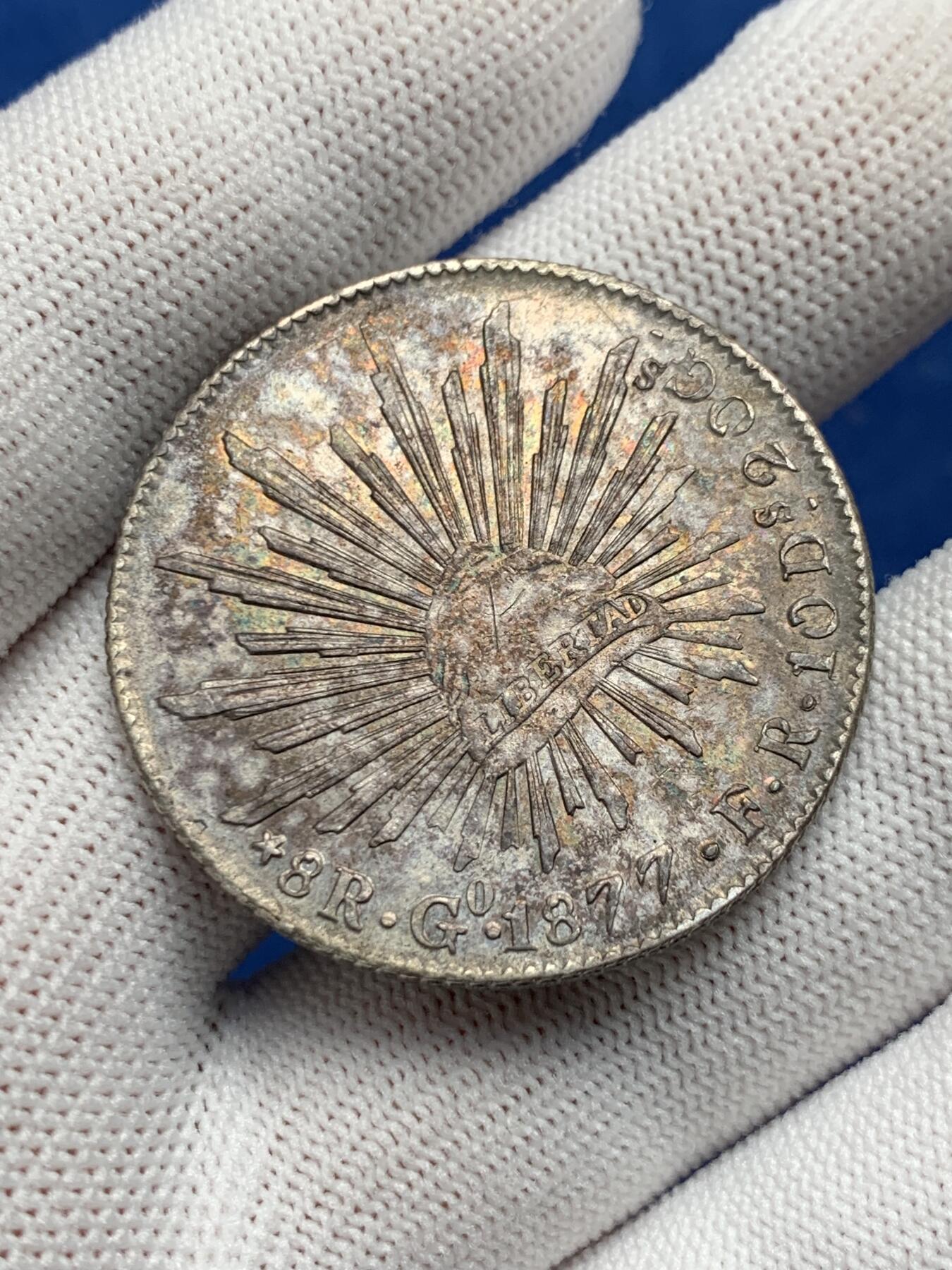 《竞宝斋》第276场- 周日，周一 2场连拍 （全场包邮） 墨西哥1877年FGo厂中期花边鹰洋8R 五彩包浆氧化极其到位 unc级别 转光流畅