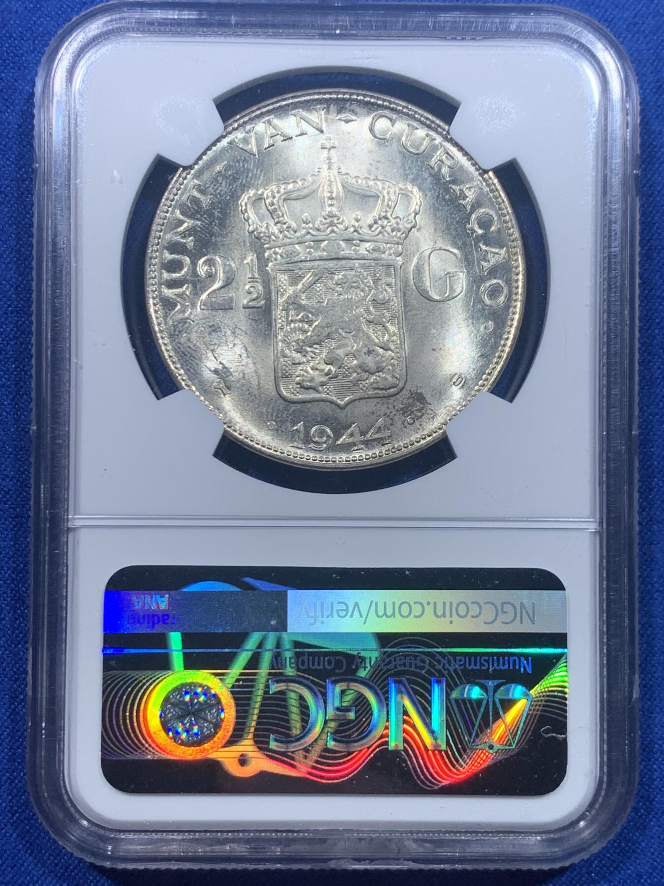 《竞宝斋》第276场- 周日，周一 2场连拍 （全场包邮） NGC MS62 荷属库拉索1944D威廉明娜2.5盾大银币