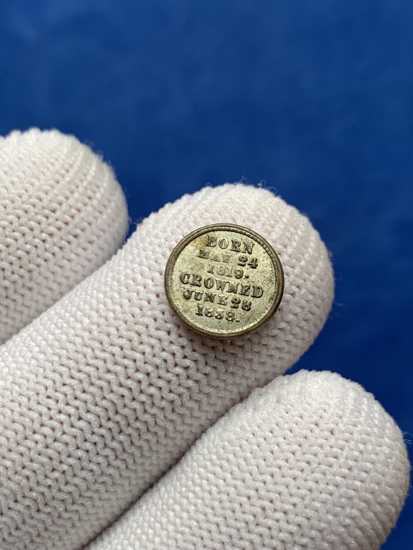 《竞宝斋》第276场- 周日，周一 2场连拍 （全场包邮） 英国维多利亚1838年珍惜币 哥特式头像 比较稀少