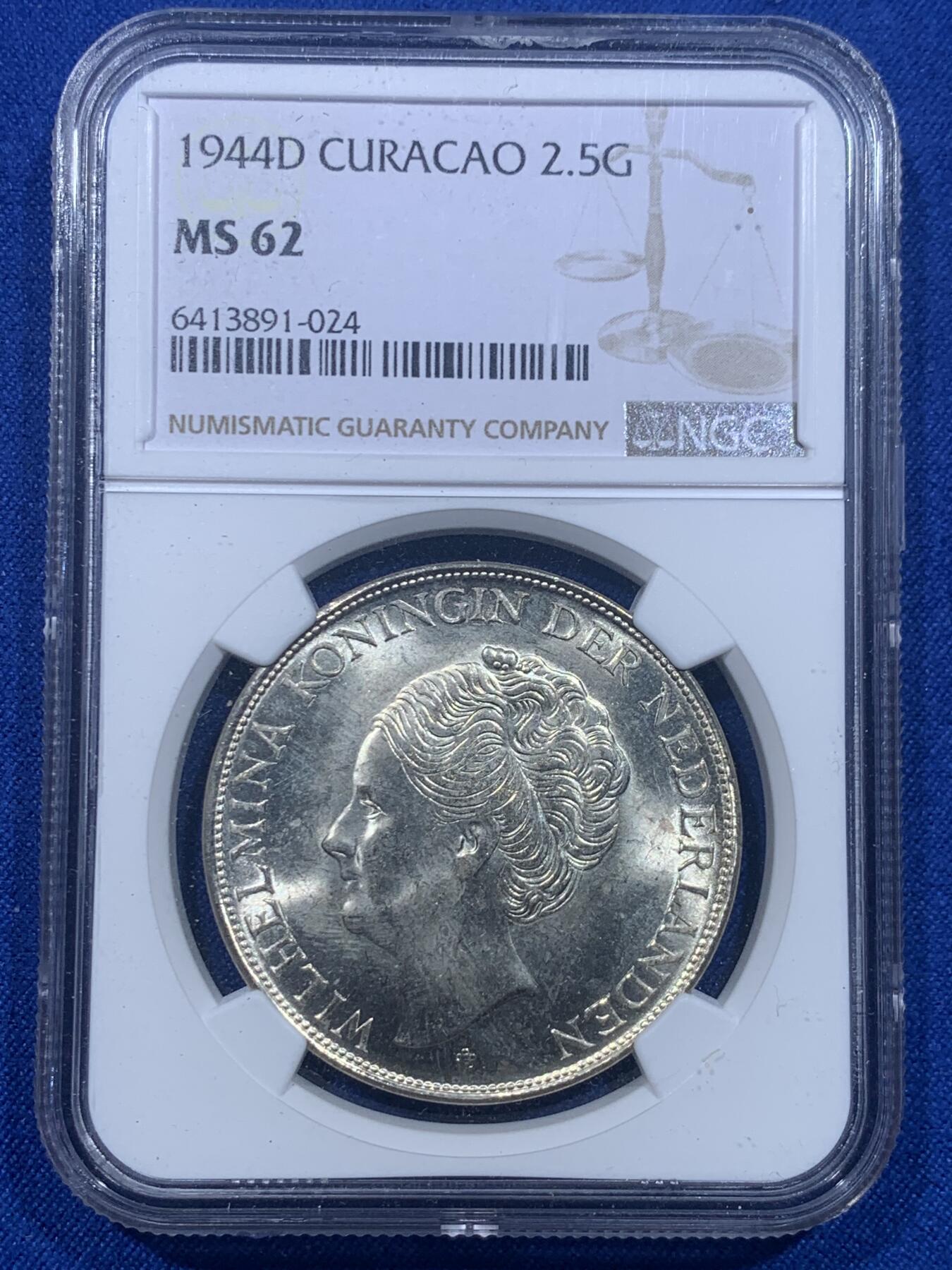 《竞宝斋》第276场- 周日，周一 2场连拍 （全场包邮） NGC MS62 荷属库拉索1944D威廉明娜2.5盾大银币