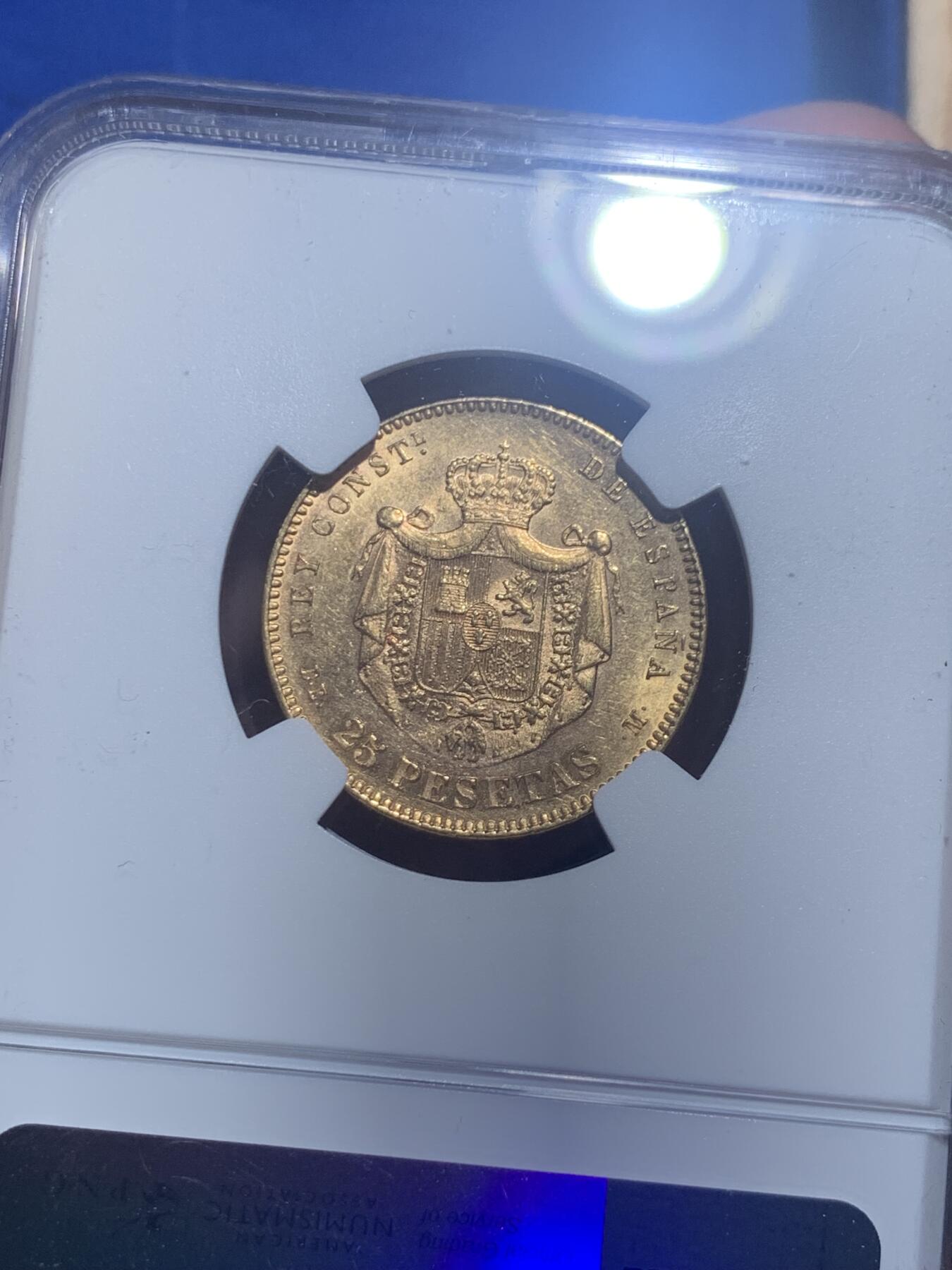 《竞宝斋》第276场- 周日，周一 2场连拍 （全场包邮） NGC MS62 西班牙1877年阿方索十二世25比塞塔金币 8.06克