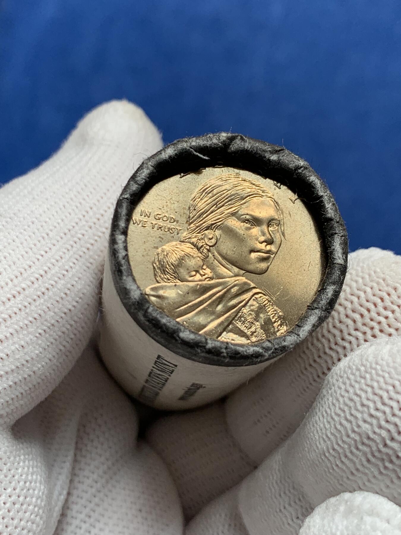 《竞宝斋》第276场- 周日，周一 2场连拍 （全场包邮） 美国2015年萨卡加维亚纪念币 钢铁工人 1美元一卷