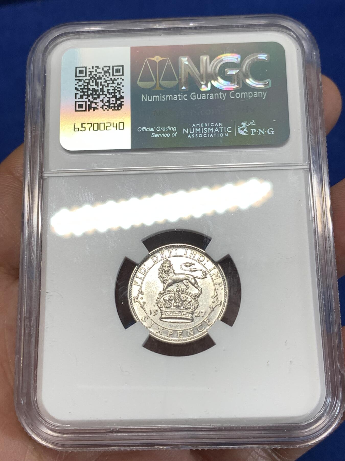 《竞宝斋》第276场- 周日，周一 2场连拍 （全场包邮） NGC AU55 英国1927年乔治五世6便士银币