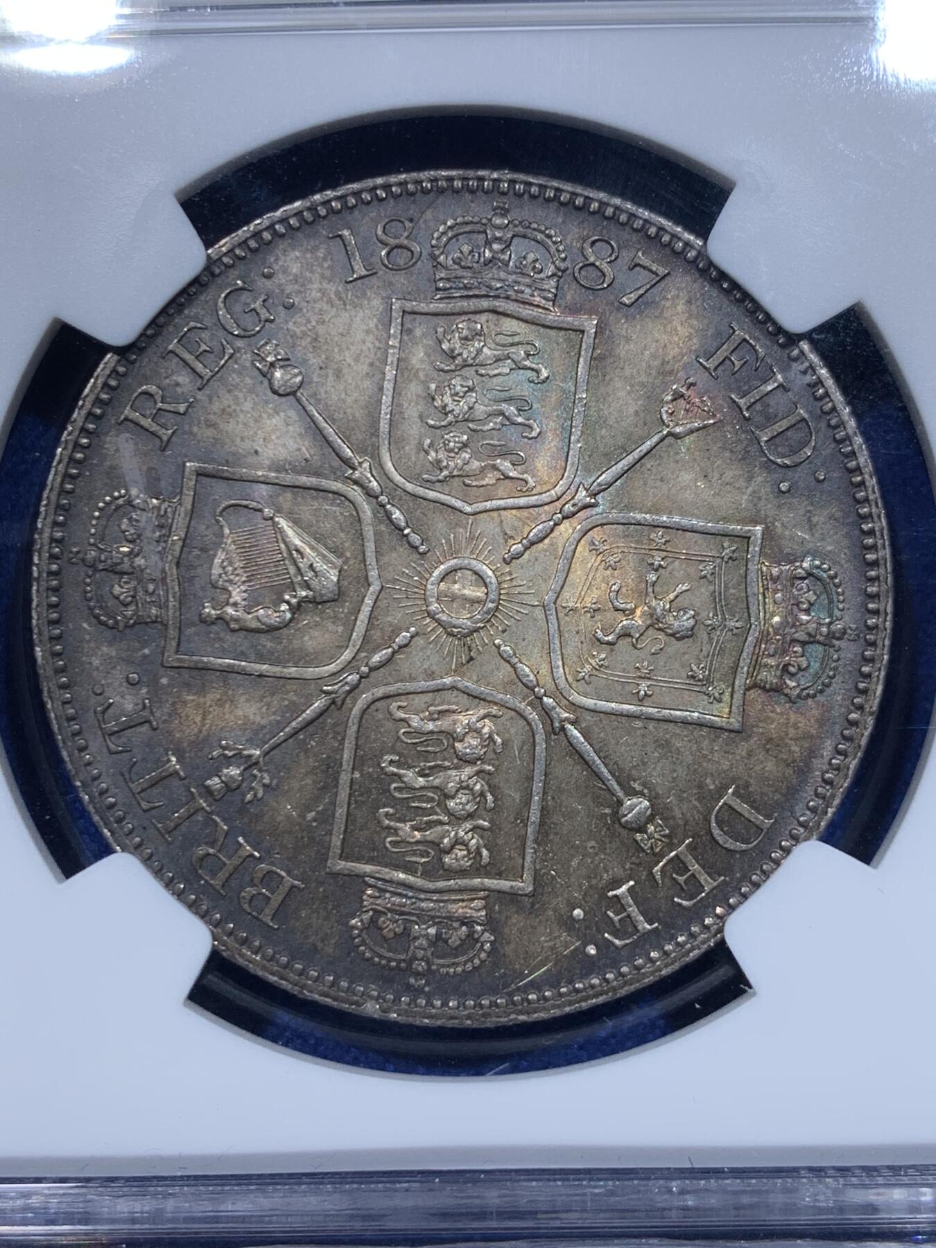 《竞宝斋》第276场- 周日，周一 2场连拍 （全场包邮） NGC MS62 英国1887年维多利亚高冠双弗洛林银币 双面深彩包浆 带WINGS标签