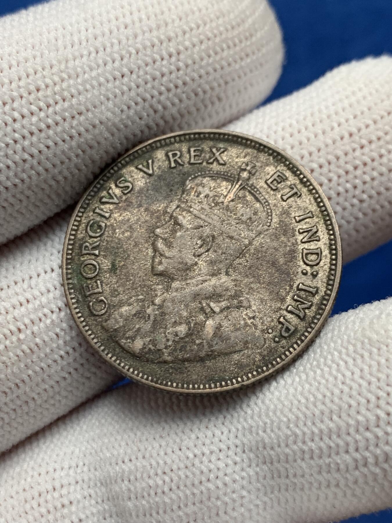 《竞宝斋》第276场- 周日，周一 2场连拍 （全场包邮） 英属东非1924年乔治五世1先令银币 流通深彩老包浆