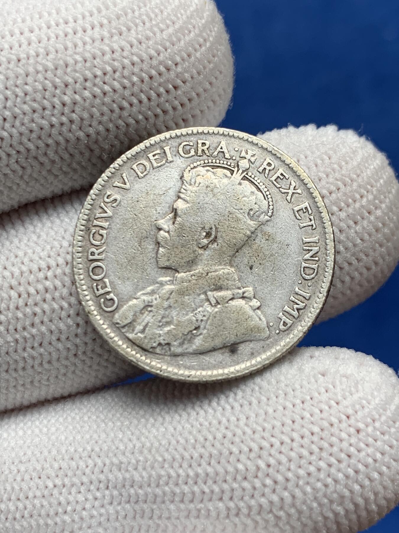 《竞宝斋》第276场- 周日，周一 2场连拍 （全场包邮） 两枚一组 巴拿马1961年1/2巴波亚银币+加拿大1935年乔五25分银币