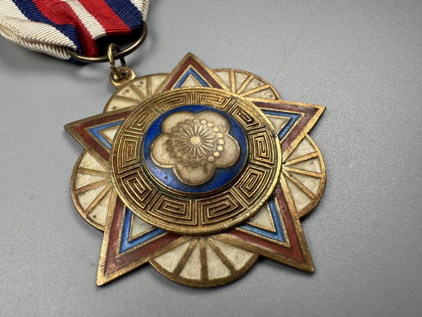 蒙古勋章 奖章 纪念章 陆海空军奖章乙种一等（国4998）