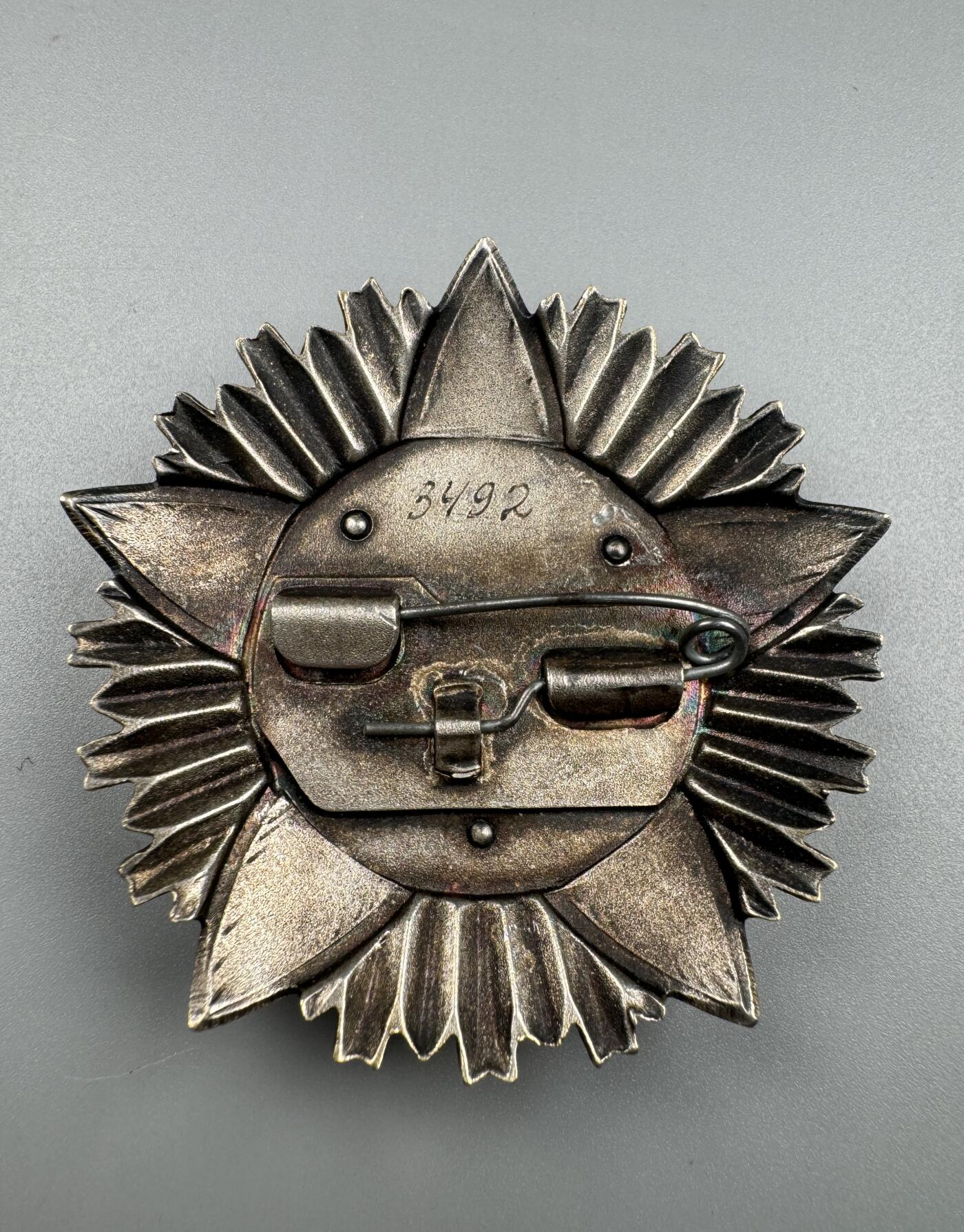 蒙古勋章 奖章 纪念章 战斗红旗勋章 三钉版 3492