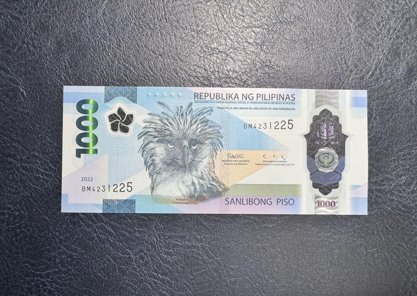 收藏联盟Quantum Auction 第351期拍卖  菲律宾2022年1000比索 品相UNC 获奖作品 国鸟 食猿雕