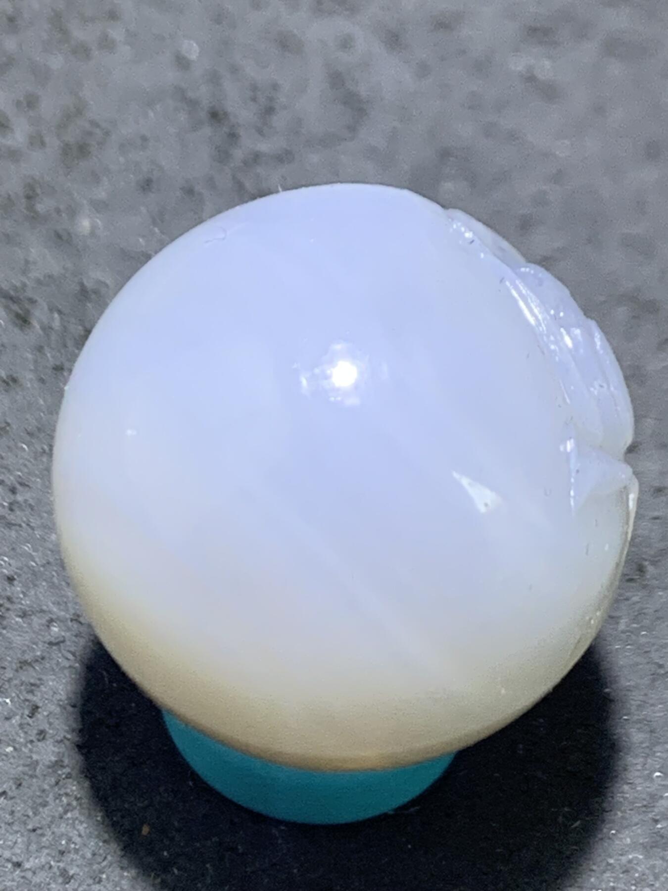 精美高玉化亚光海洋玉髓手工俏色巧雕荷花随形2.0圆珠一个！