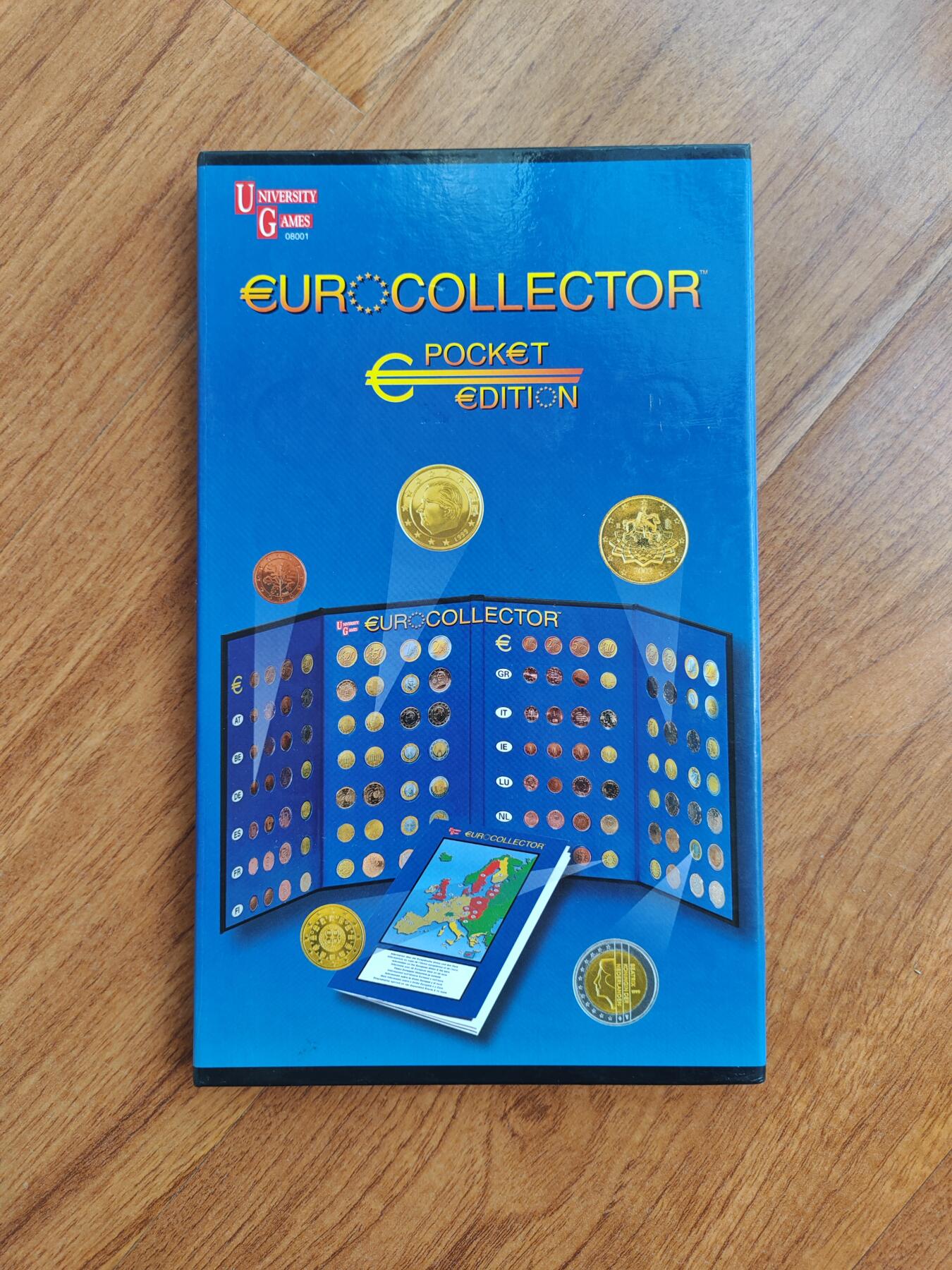 荷兰原装钱币册 欧盟 欧元初版首发十二国硬币纪念册  （奥地利，比利时，德国，西班牙，法国，葡萄牙，卢森堡，荷兰，爱尔兰，希腊，意大利，芬兰）全新未流通品相