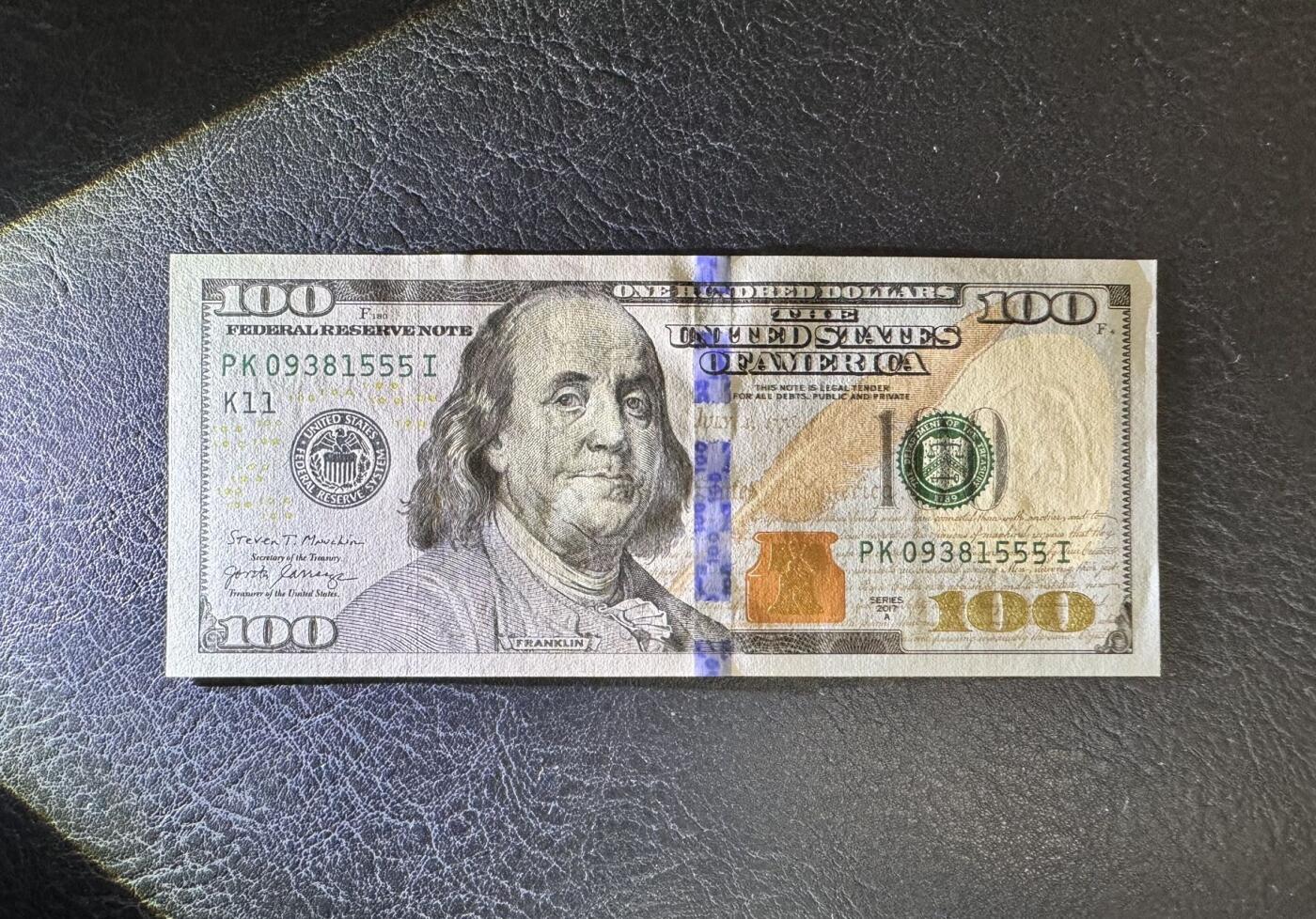 收藏联盟Quantum Auction 第351期拍卖  美国联邦2017年100美元豹子号555 品相UNC 号码无47