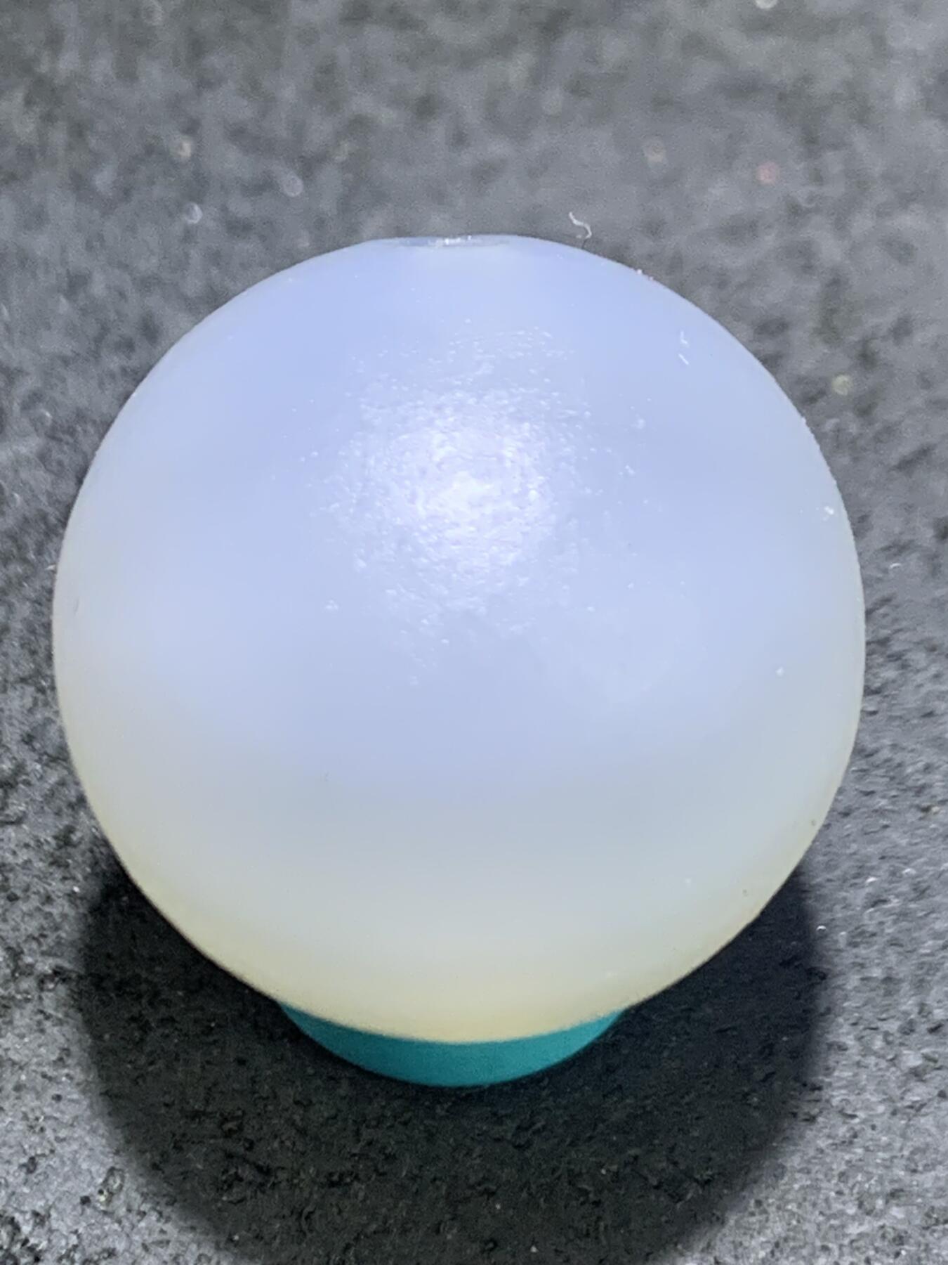 精美高玉化亚光海洋玉髓手工俏色巧雕钱币元宝随形2.0圆珠一个