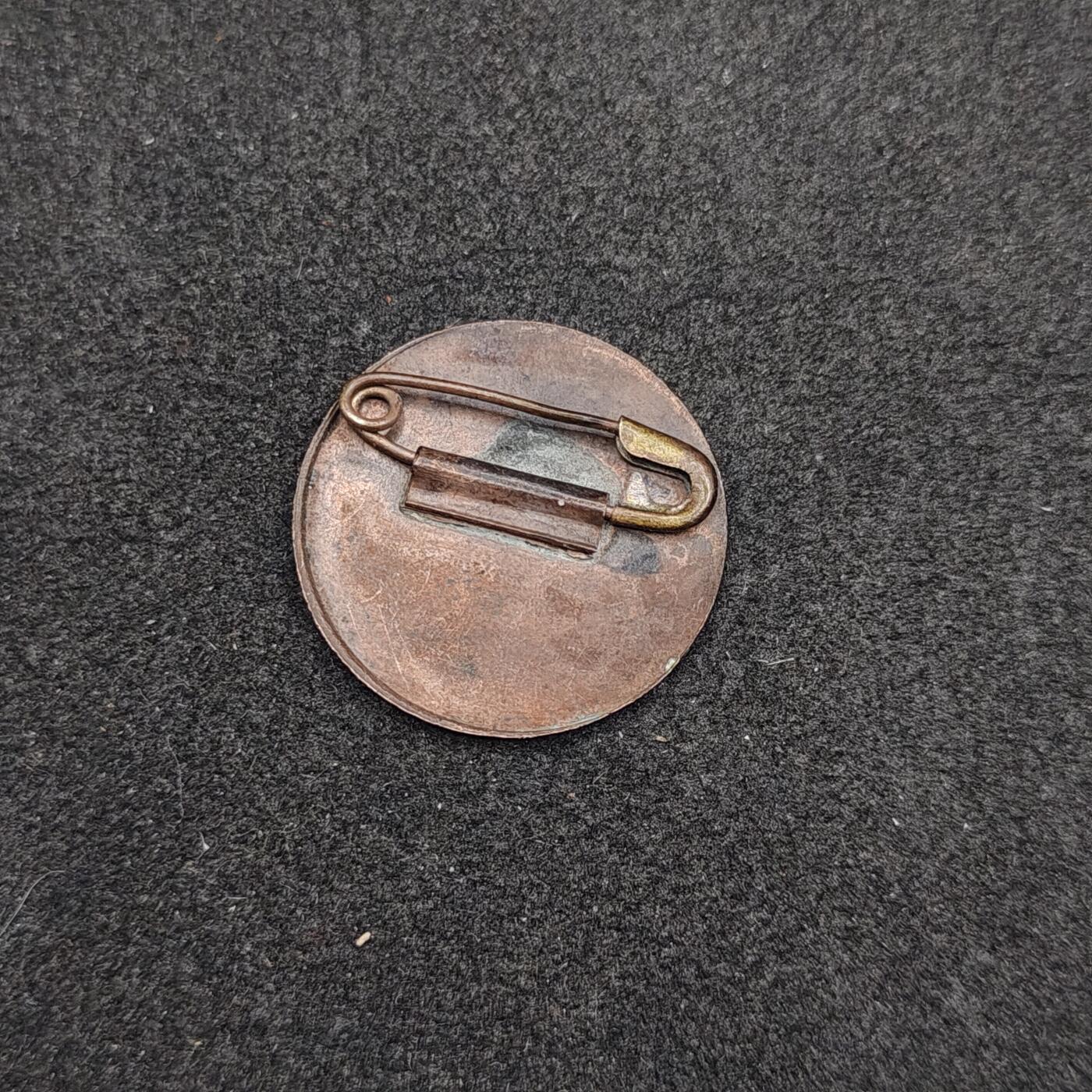 全场0元起拍 第163期 咸鱼国勋章拍卖专场 6月9日（周日）下午6：00开始 日本战前投票章