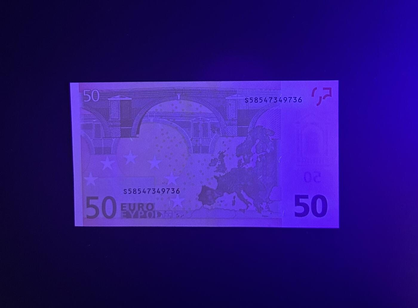 【丑猫0612】今晚7点整 02年三签50欧unc