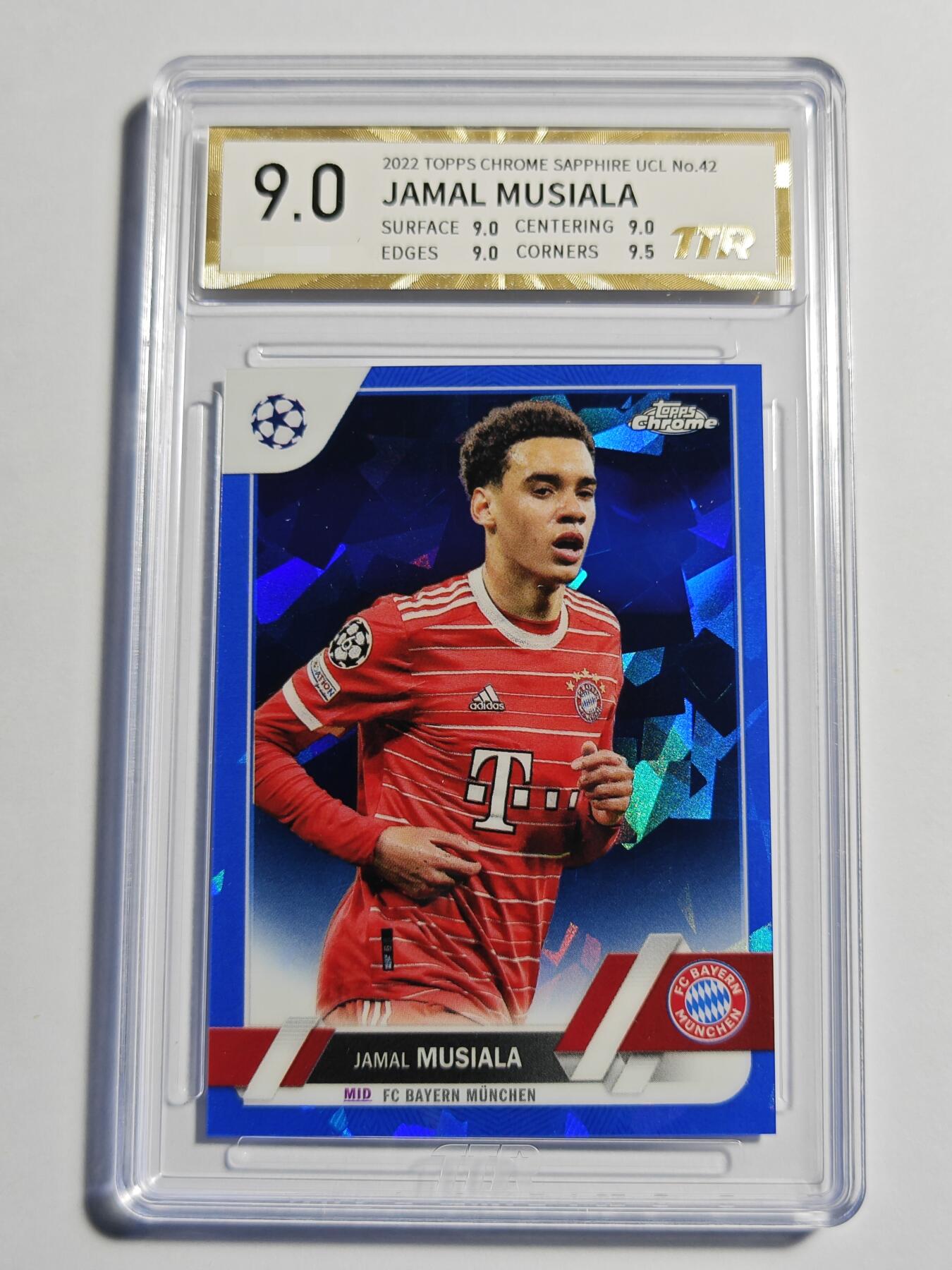【麦稀奇世界钱币展】【德藏】卡牌拍卖 🧲 第14期  欧冠 2022 Topps Chrome 拜仁 穆夏拉 蓝碎冰折 TTR 9