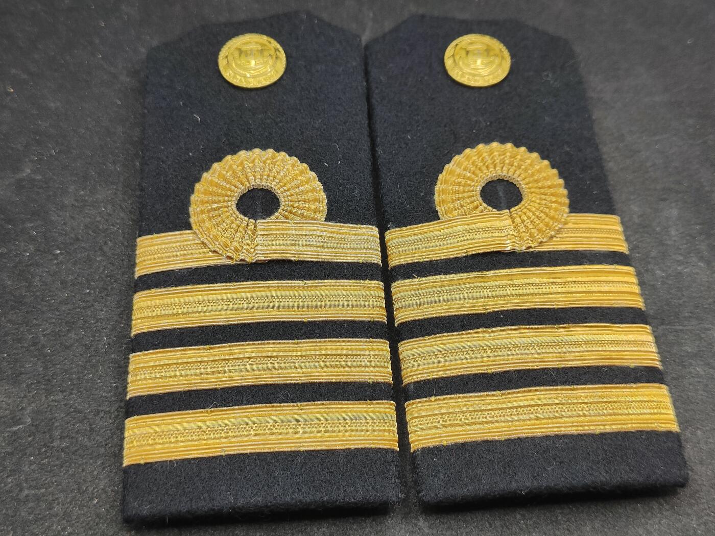 全场0元起拍 第163期 咸鱼国勋章拍卖专场 6月9日（周日）下午6：00开始 日本商船肩章一对