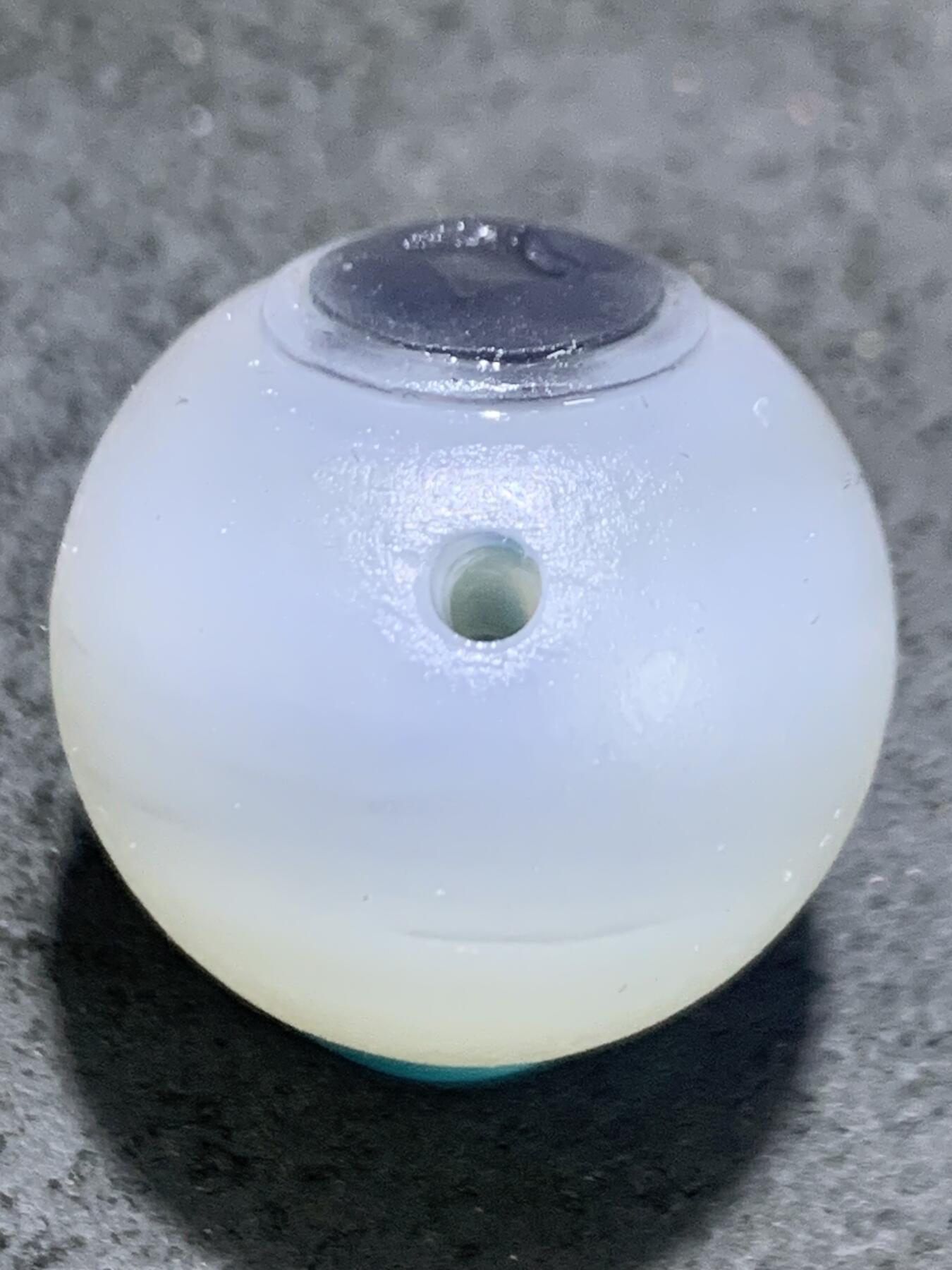 精美高玉化亚光海洋玉髓手工俏色巧雕钱币元宝随形2.0圆珠一个