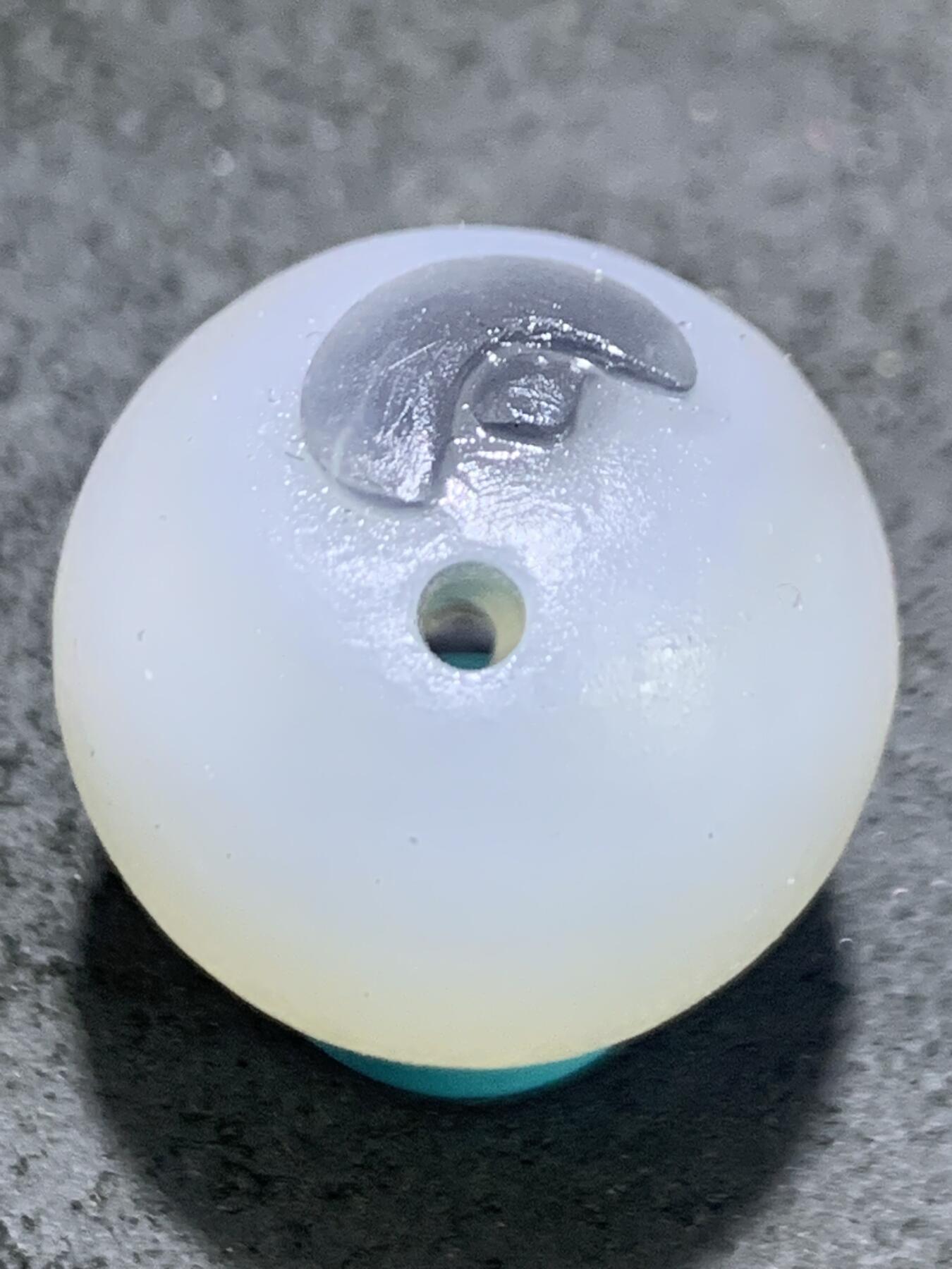 精美高玉化亚光海洋玉髓手工俏色巧雕钱币元宝随形2.0圆珠一个