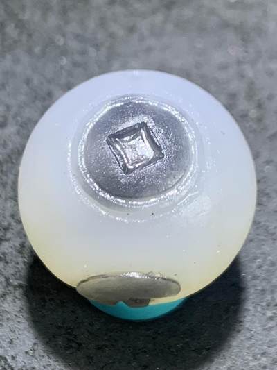精美高玉化亚光海洋玉髓手工俏色巧雕钱币元宝随形2.0圆珠一个 - 精美高玉化亚光海洋玉髓手工俏色巧雕钱币元宝随形2.0圆珠一个