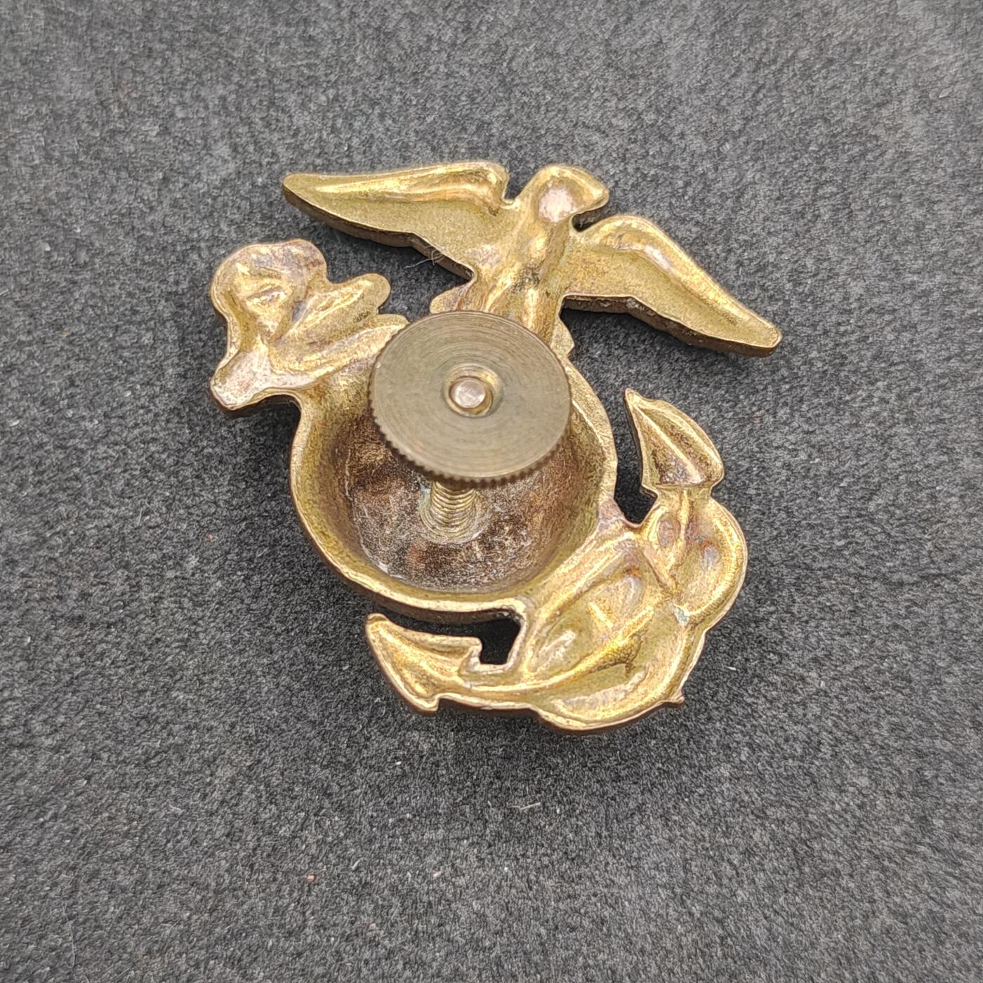 全场0元起拍 第163期 咸鱼国勋章拍卖专场 6月9日（周日）下午6：00开始 美国海军陆战队 铜帽徽