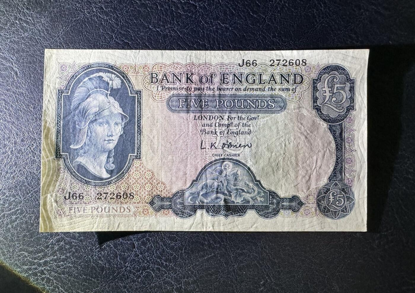 收藏联盟Quantum Auction 第351期拍卖  英国1961-63年5镑 非全新 品相如图  号码全程无47 帝国女神