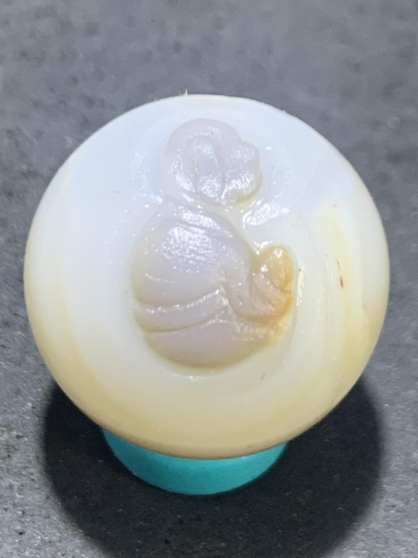 精美高玉化亚光海洋玉髓手工俏色巧雕一心向佛2.0意境圆珠一个