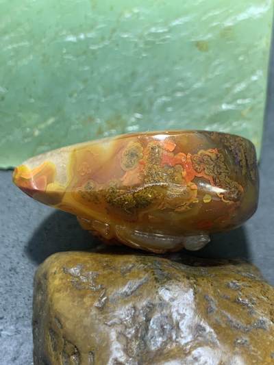 精美亚光冰飘冻料草花纹战国红玛瑙手工俏色巧雕金蟾吊坠（把件）一个 精美亚光冰飘冻料草花纹战国红玛瑙手工俏色巧雕金蟾吊坠（把件）一个