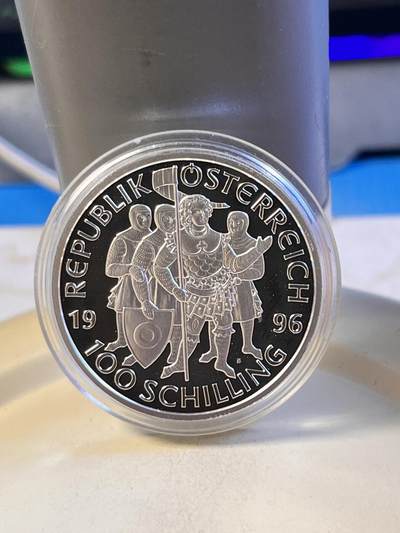 第180期拍卖【长期征集拍品】【北京币展专场】 - 【海寧潮】奥地利1996年千年历史系列利奥波德三世精制纪念银币原盒证书900银20克直径34毫米