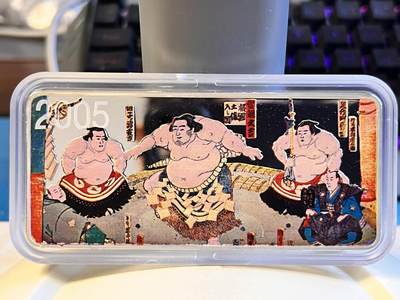 【麦稀奇世界钱币展】【海寕潮】拍卖第113期 - 【海寧潮】蒙古2005年日本横纲大相扑运动5盎司精致长方形异形彩色纪念银币,5盎司，999银，发行量1000枚银价1191