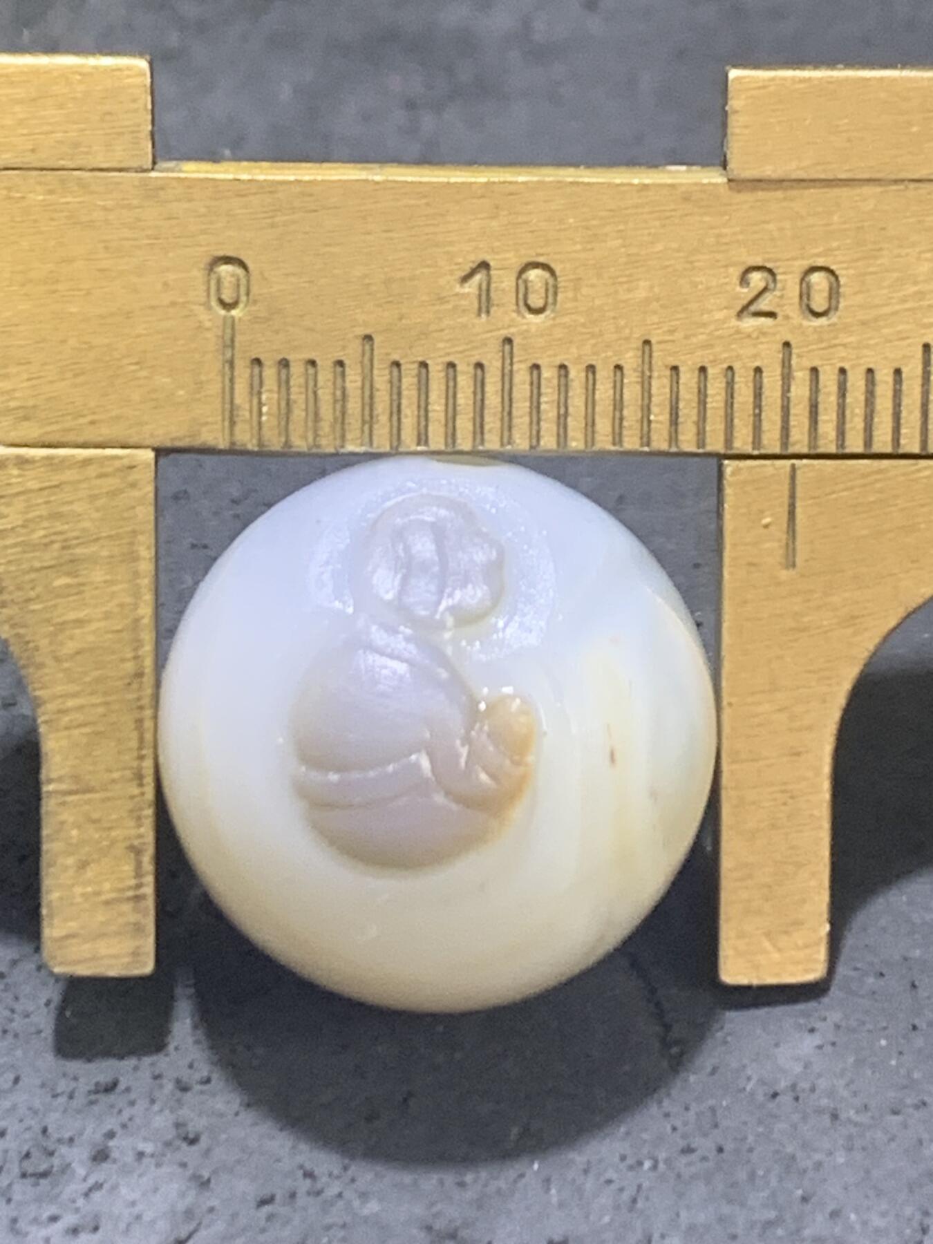 精美高玉化亚光海洋玉髓手工俏色巧雕一心向佛2.0意境圆珠一个
