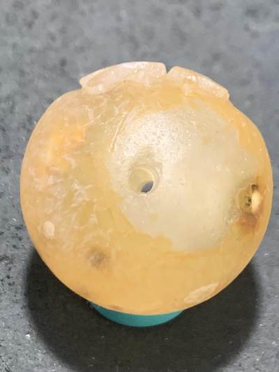 精美冰飘糖心料战国红玛瑙手工雕刻禅字随形珠一颗！ 精美冰飘糖心料战国红玛瑙手工雕刻禅字随形珠一颗！