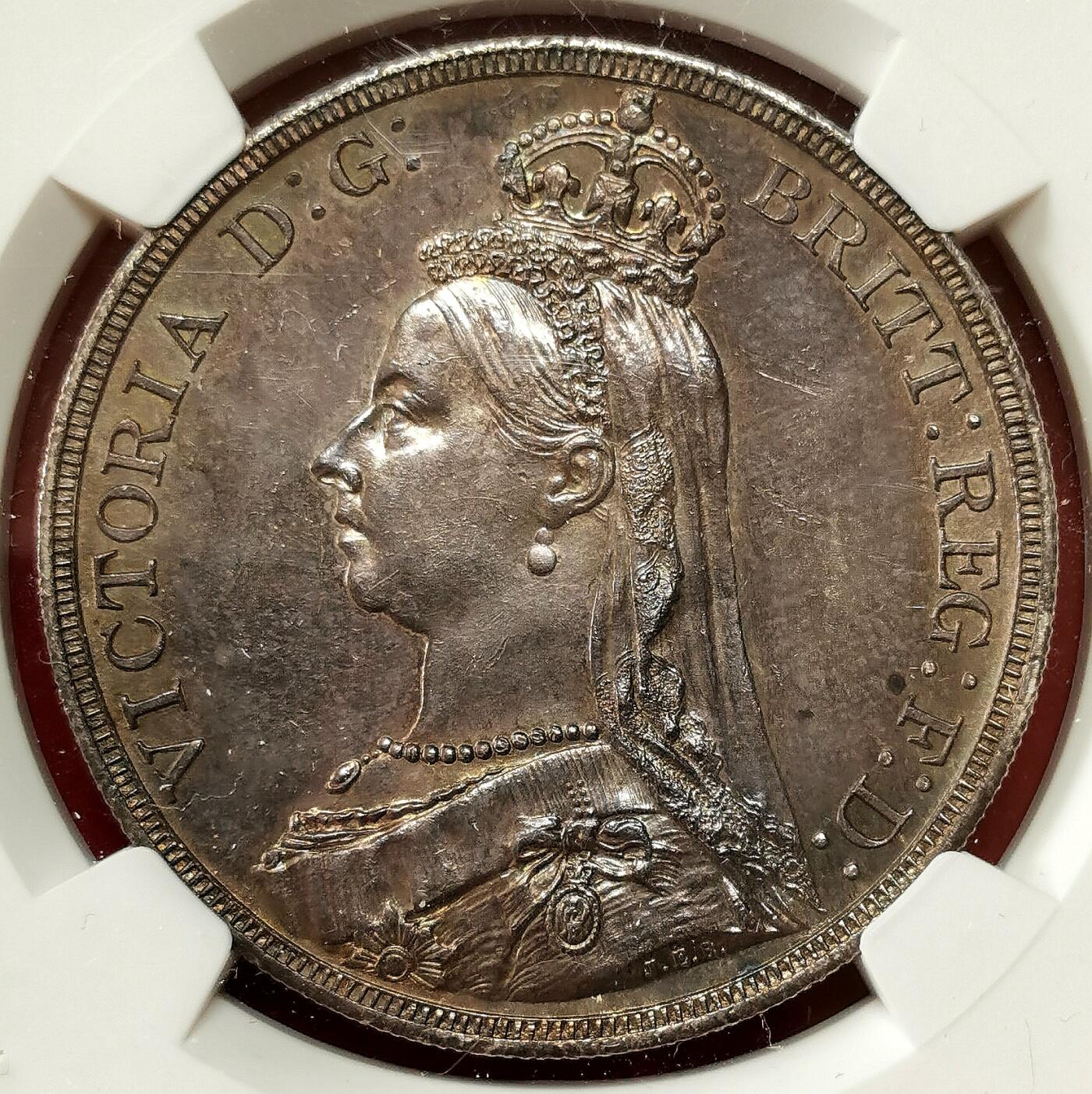 凡希社世界钱币微拍第二百七十二期 荐！1887英国老维高冠马剑NGC-MS62，深色酱彩！