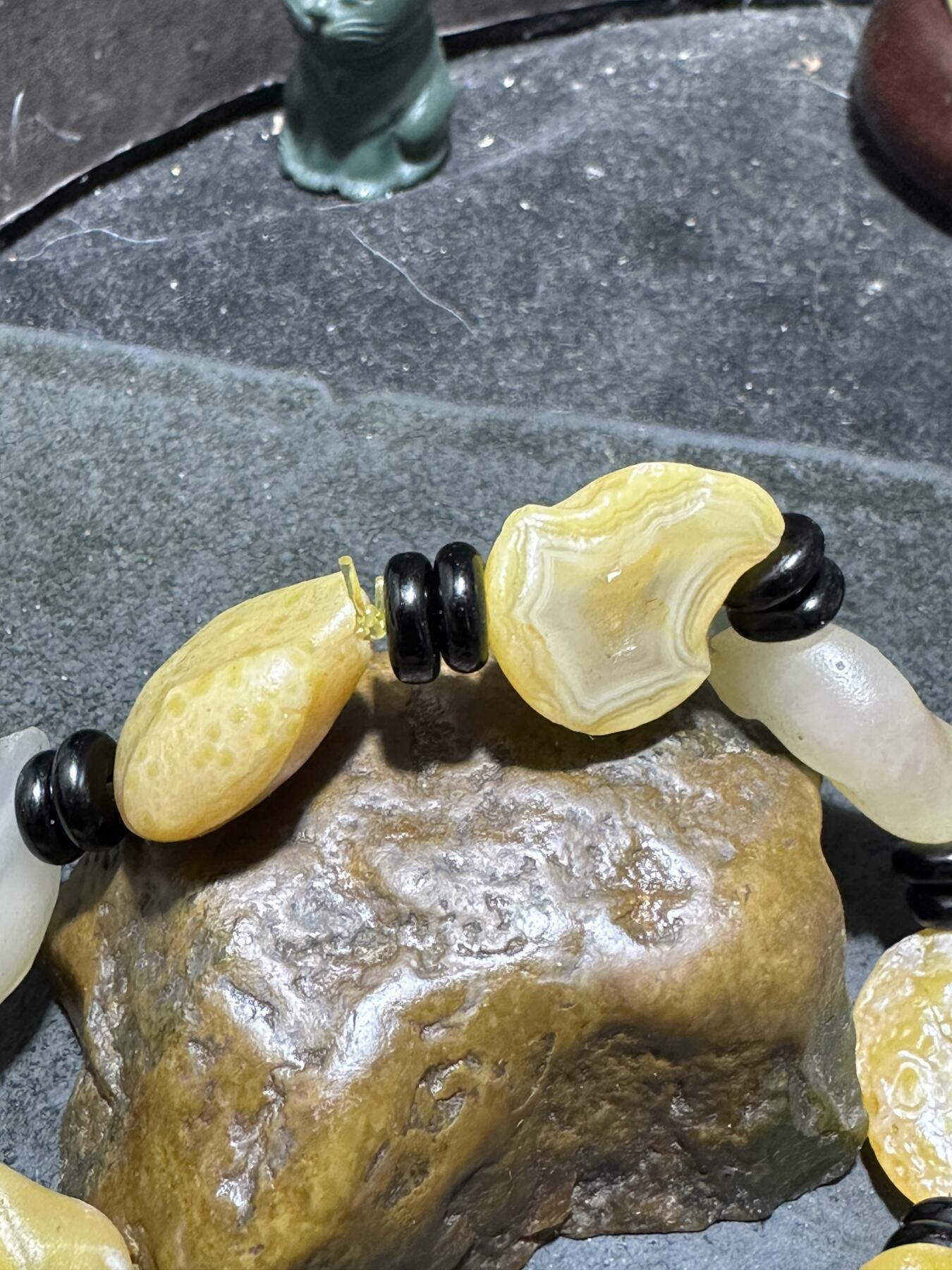 放一条福利，天然戈壁阿拉善玛瑙鸡油黄彩眼彩珠原石手串