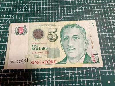 轻松集币无压力 - 新加坡老板纸质5元