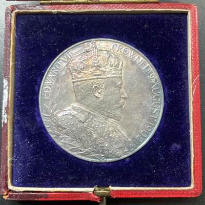 「木头集藏」章牌专场-第42期 - De Saulles～1902年英国爱德华七世国王加冕纪念银章  直径：56mm，85g。