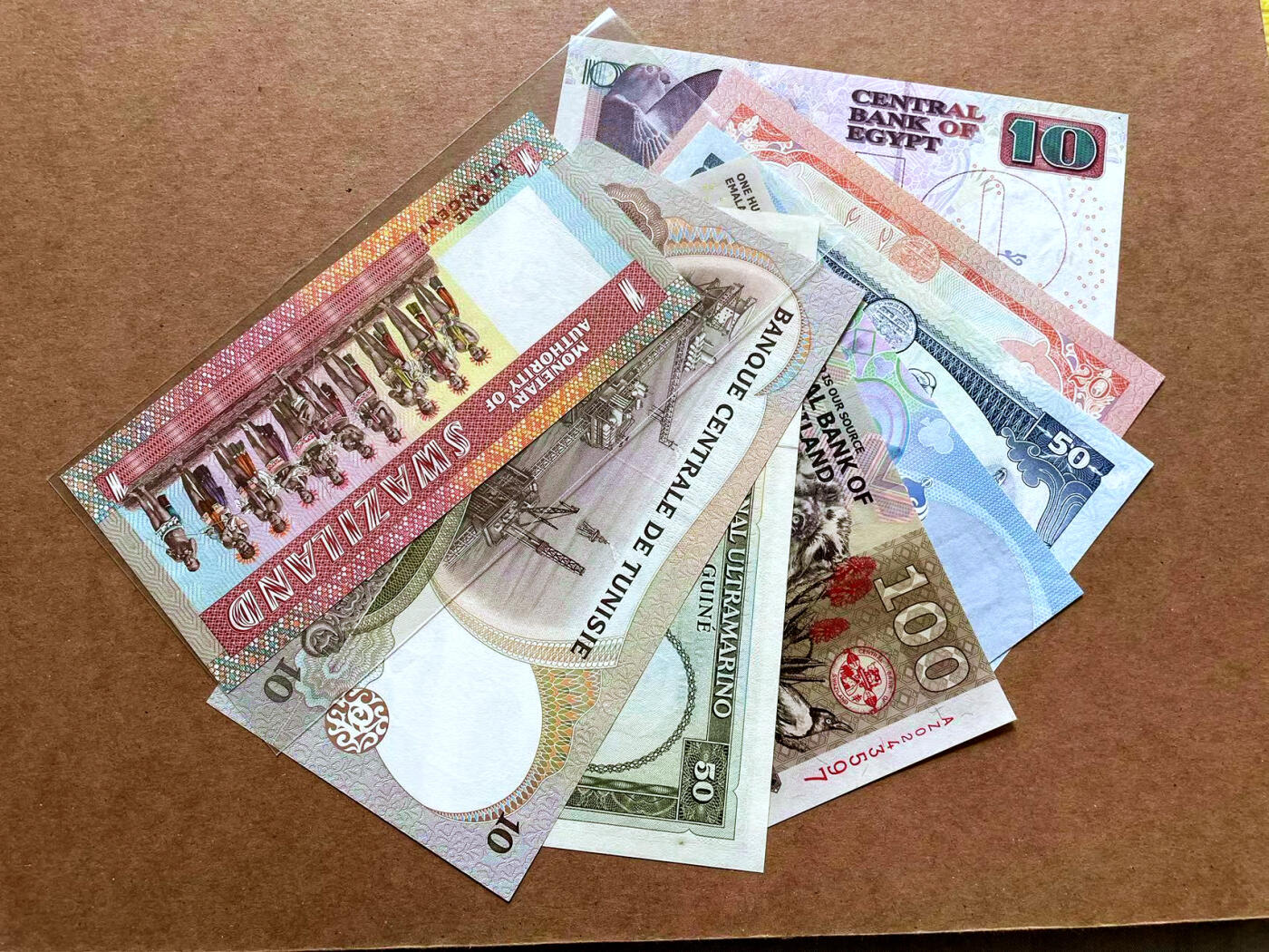 【Blue Auction】✨世界纸币精拍第489期【精】 【一组8张】多国纸币一组 UNC（个别有瑕疵）