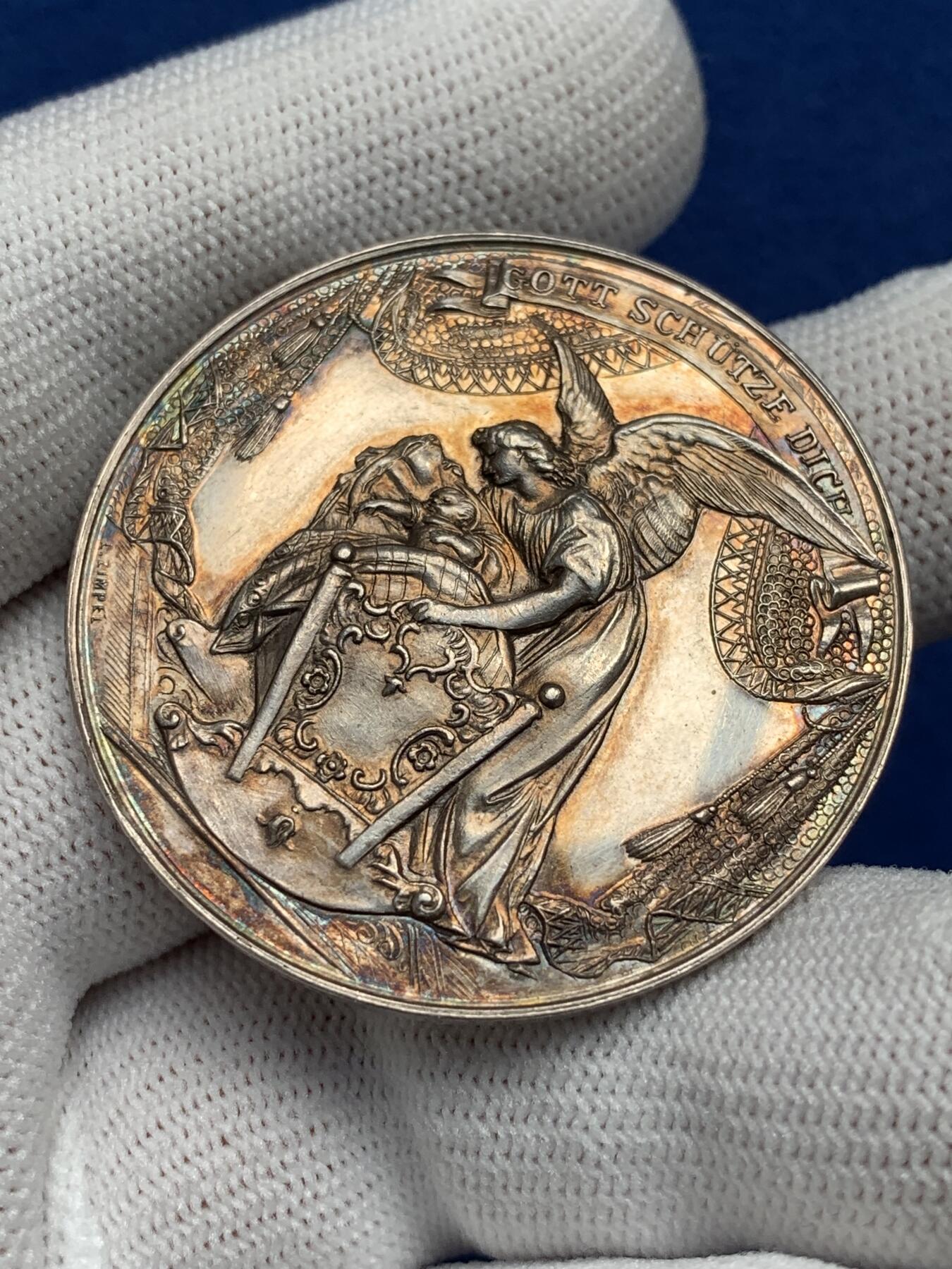 《竞宝斋》第277场- 周日，周一 2场连拍 （全场包邮） 奥地利宗教洗礼银章 41.9mm 22.8克 非常漂亮 细节见图