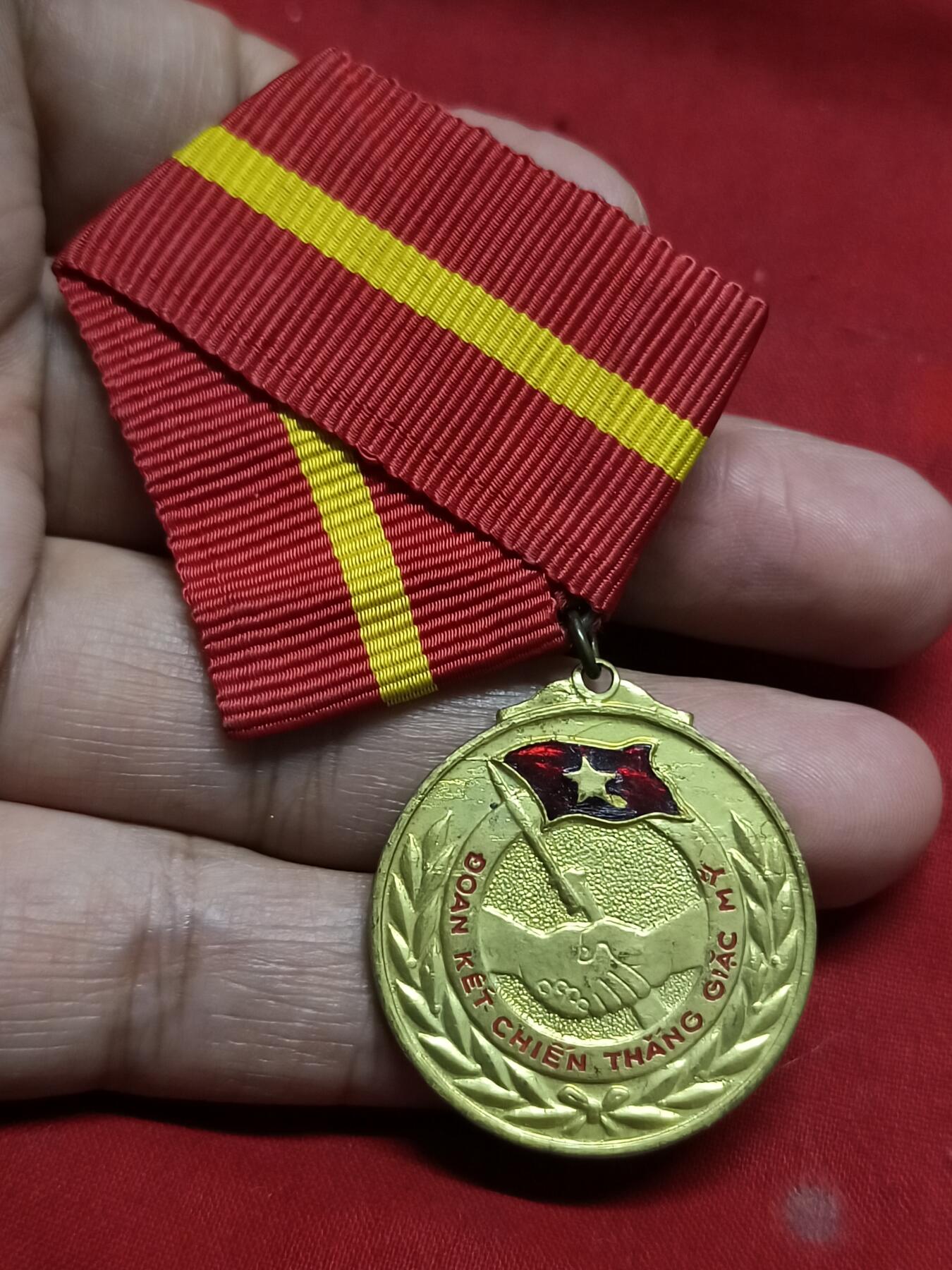 🇨🇳红色纪念～徽章专拍 五六十年代中越友谊纪念章