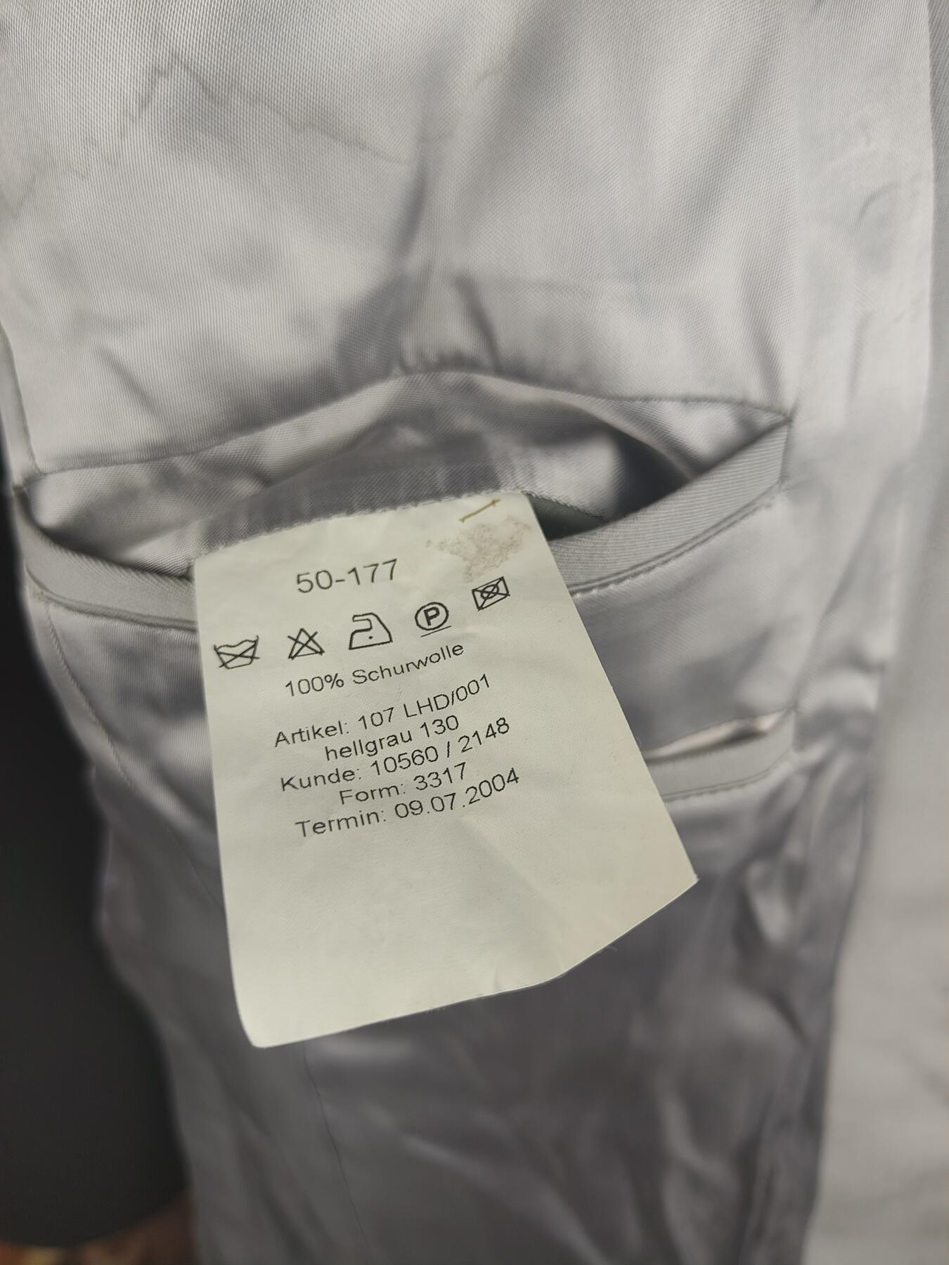 全场0元起拍 第164期 咸鱼国勋章拍卖专场 6月12日（周三）下午6：00开始 西德陆航中尉常服一套 胸围 106 肩宽46 衣长78 袖长64 腰围88 裤长98