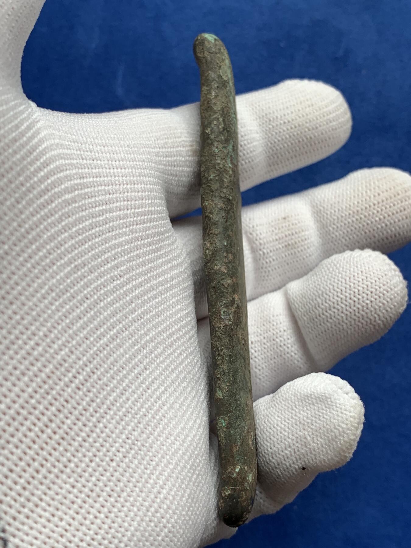 《竞宝斋》第277场- 周日，周一 2场连拍 （全场包邮） 泰国 暹罗国 素可泰王朝 大型虎舌铜条 元末明初 400年历史 重量69克