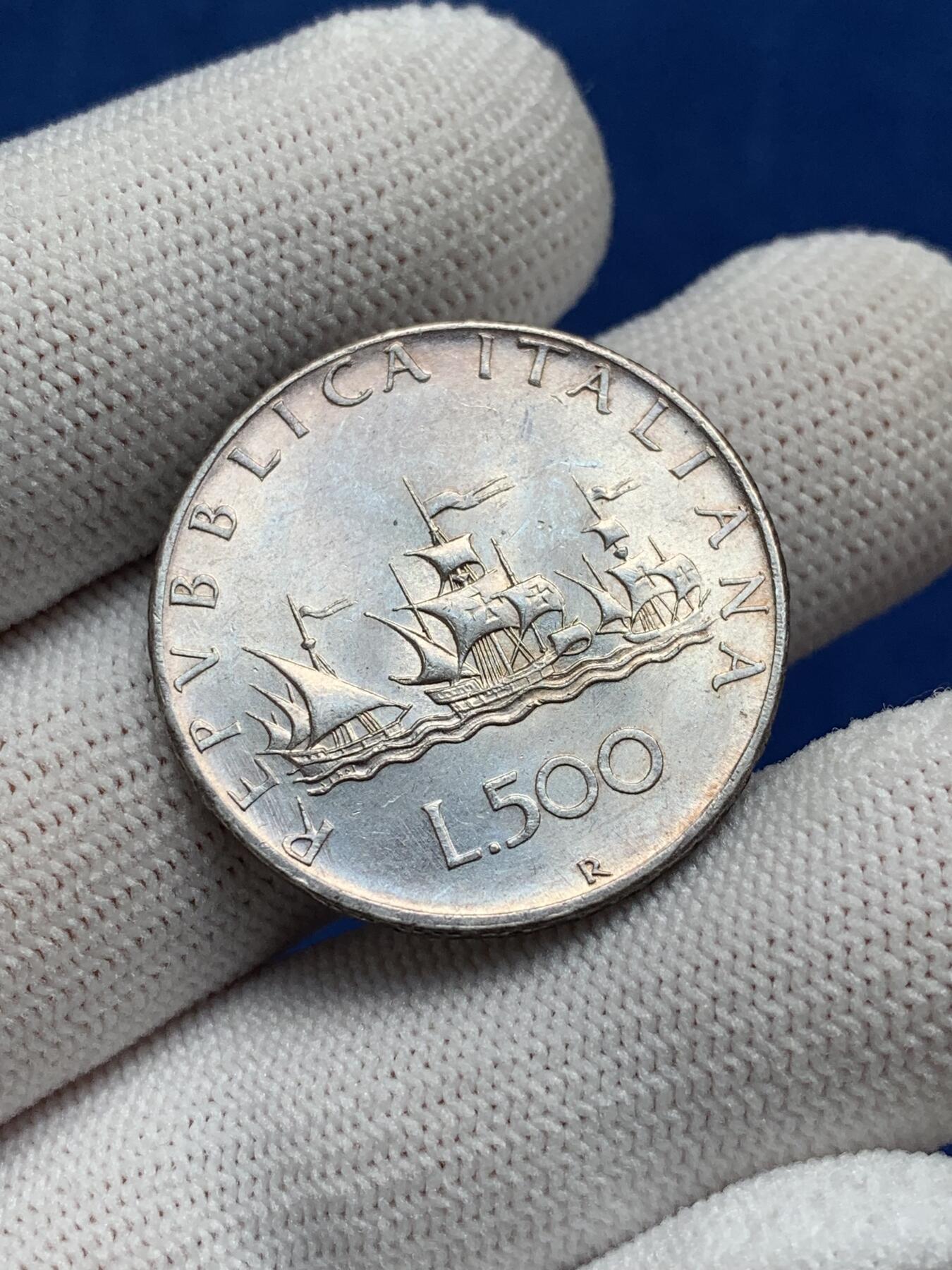 《竞宝斋》第277场- 周日，周一 2场连拍 （全场包邮） 两枚一组 意大利美女帆船500里拉银币 未使用品