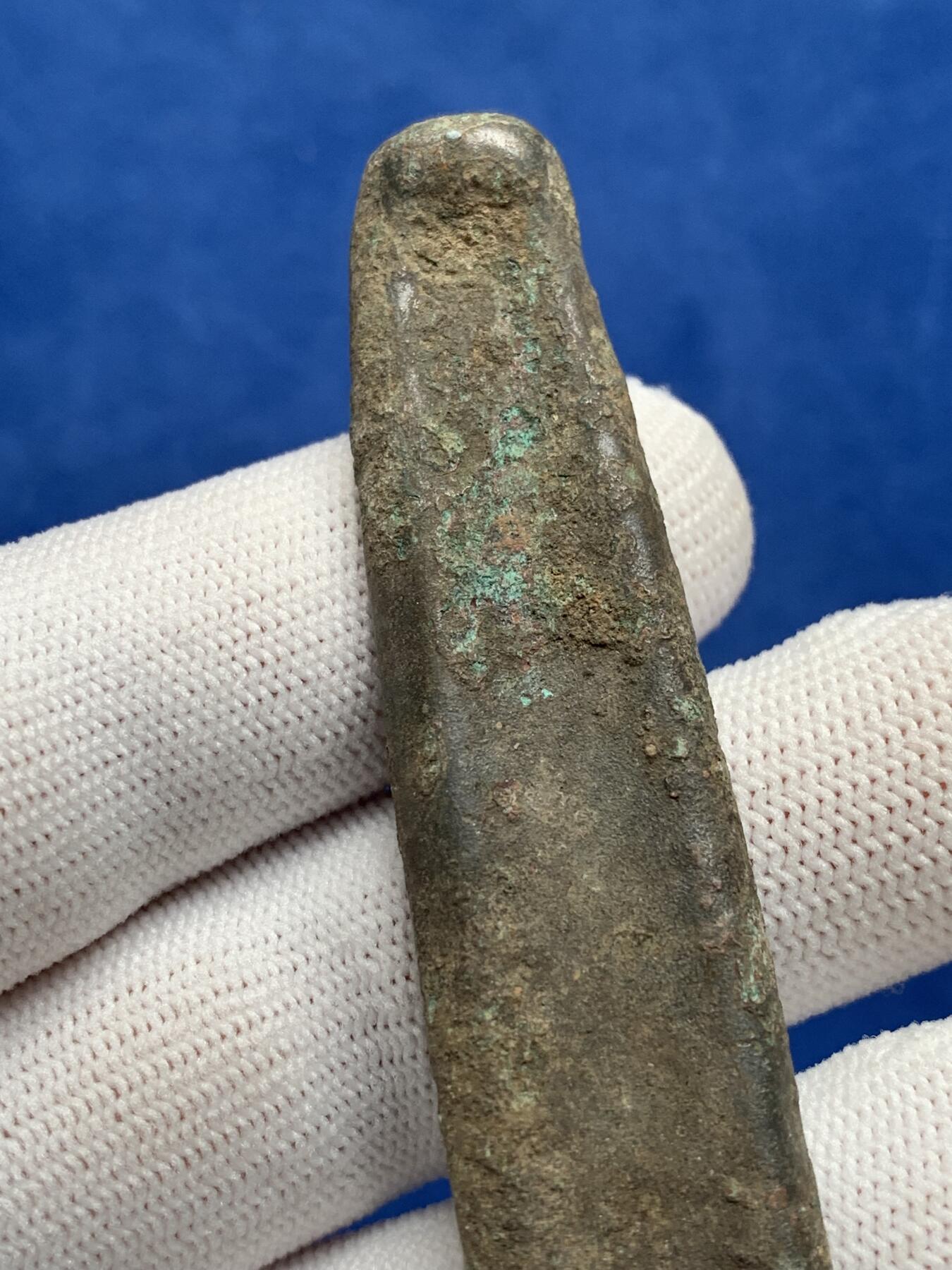 《竞宝斋》第277场- 周日，周一 2场连拍 （全场包邮） 泰国 暹罗国 素可泰王朝 大型虎舌铜条 元末明初 400年历史 重量69克