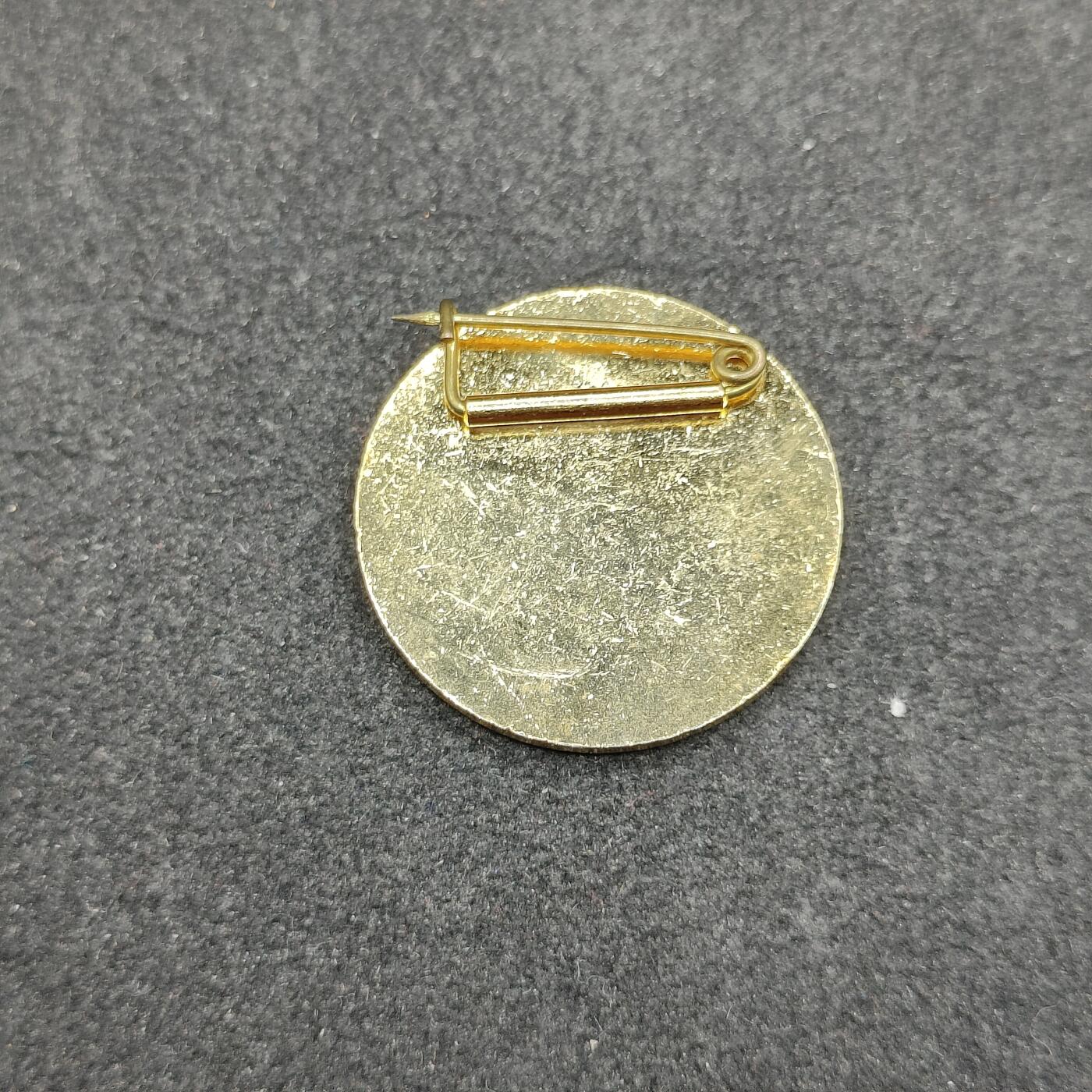 全场0元起拍 第164期 咸鱼国勋章拍卖专场 6月12日（周三）下午6：00开始 中国人民军抗日军政大学珐琅徽章 日本复刻