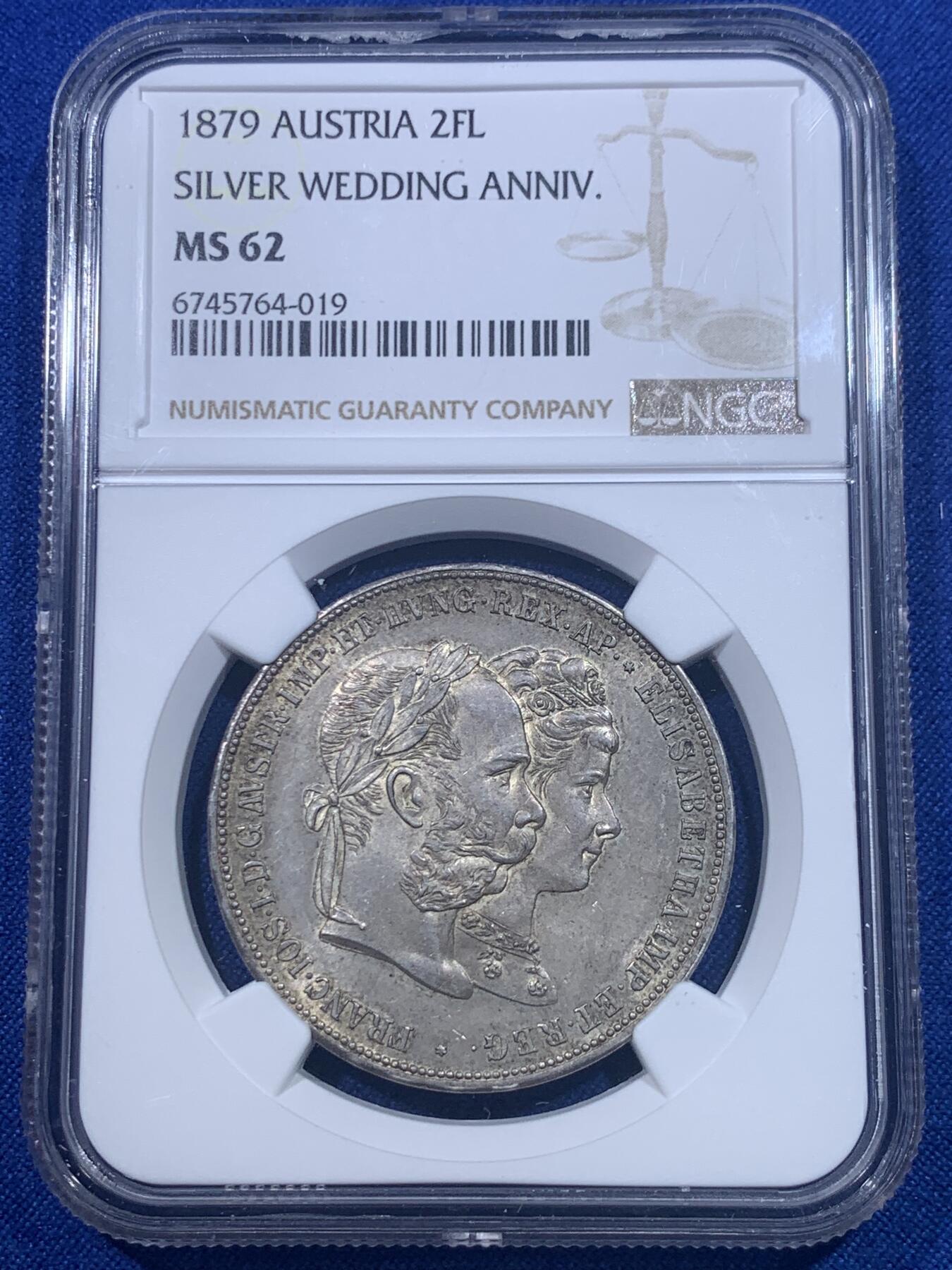 《竞宝斋》第277场- 周日，周一 2场连拍 （全场包邮） NGC MS62 奥地利1879年茜茜公主结婚纪念2弗罗林银币 热门经典品种 状态非常好