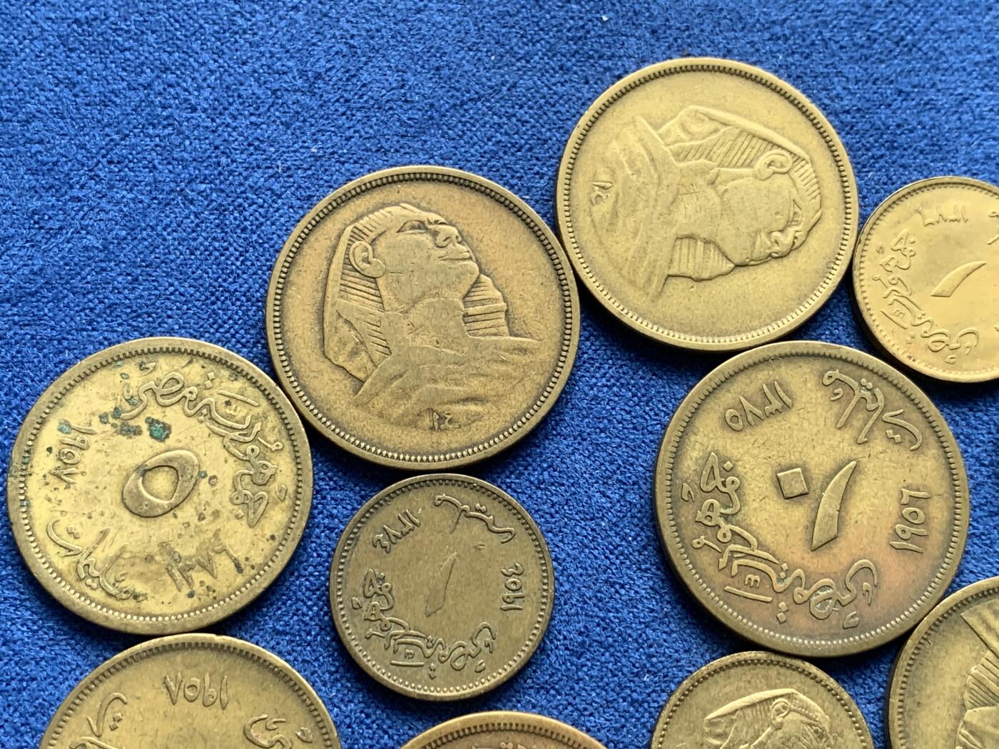 《竞宝斋》第277场- 周日，周一 2场连拍 （全场包邮） 14枚一组 埃及狮身人面像铜币 年份版别多样 细节见图